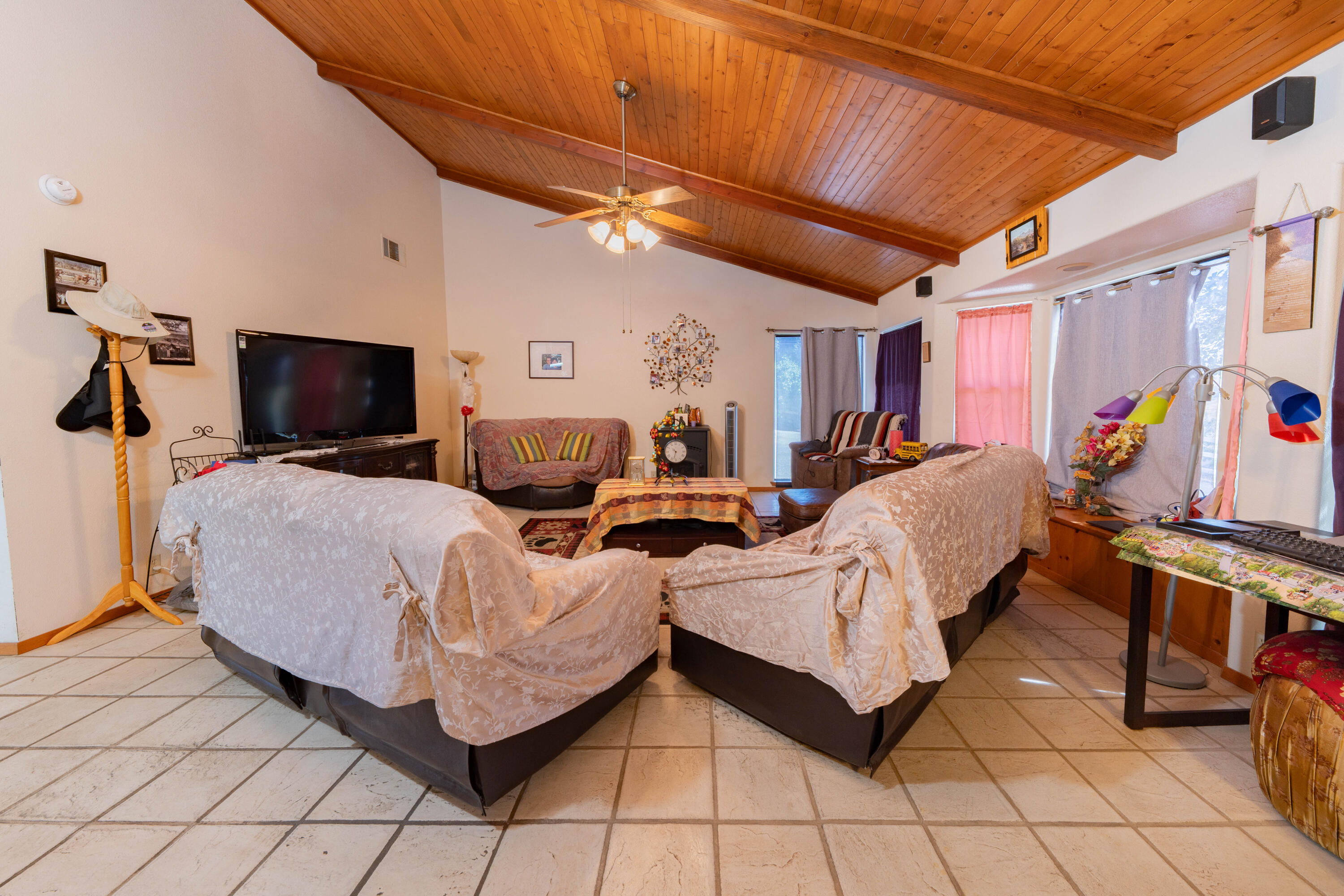 16601 Mustang Dr, Springville, CA 93265