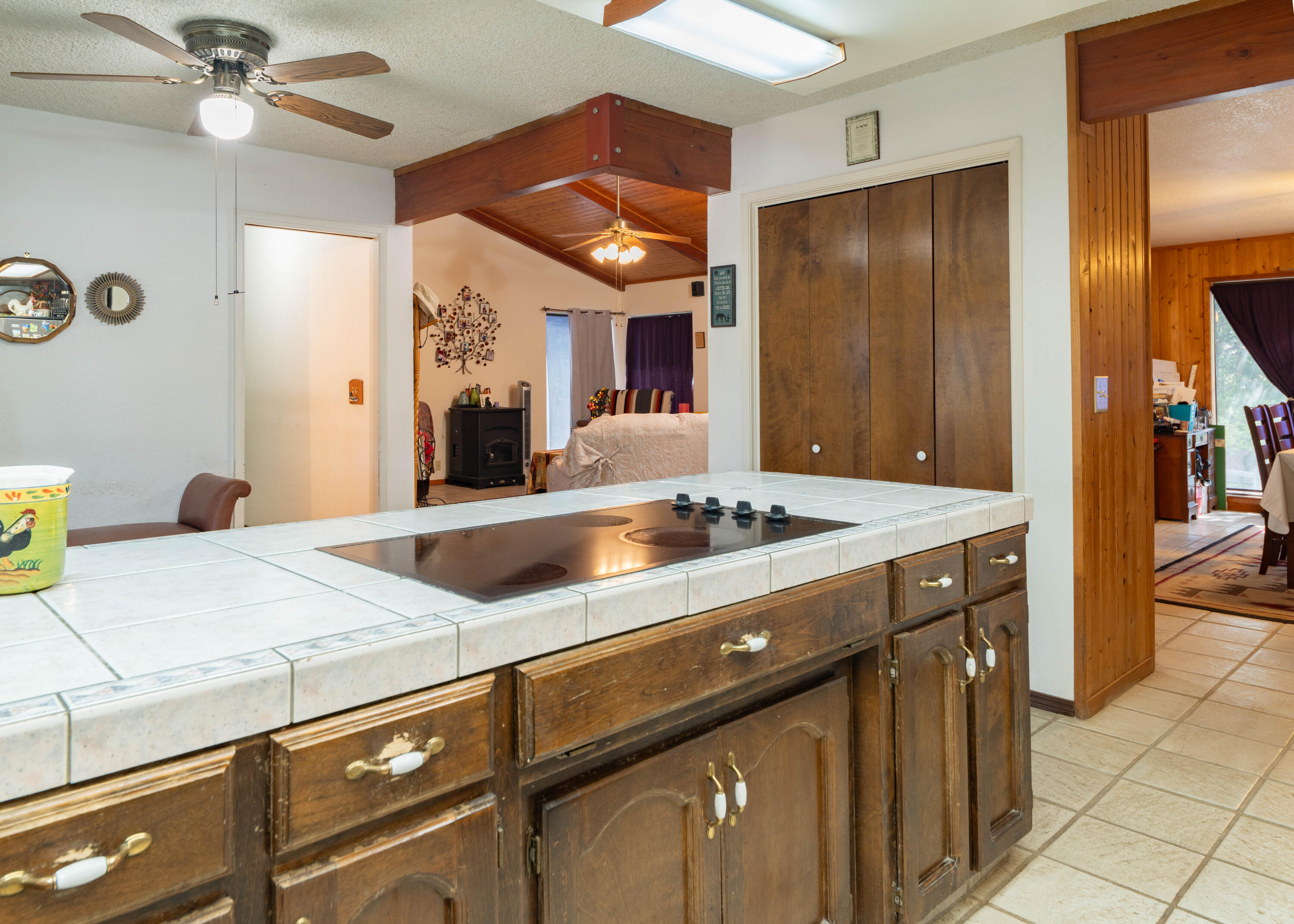 16601 Mustang Dr, Springville, CA 93265