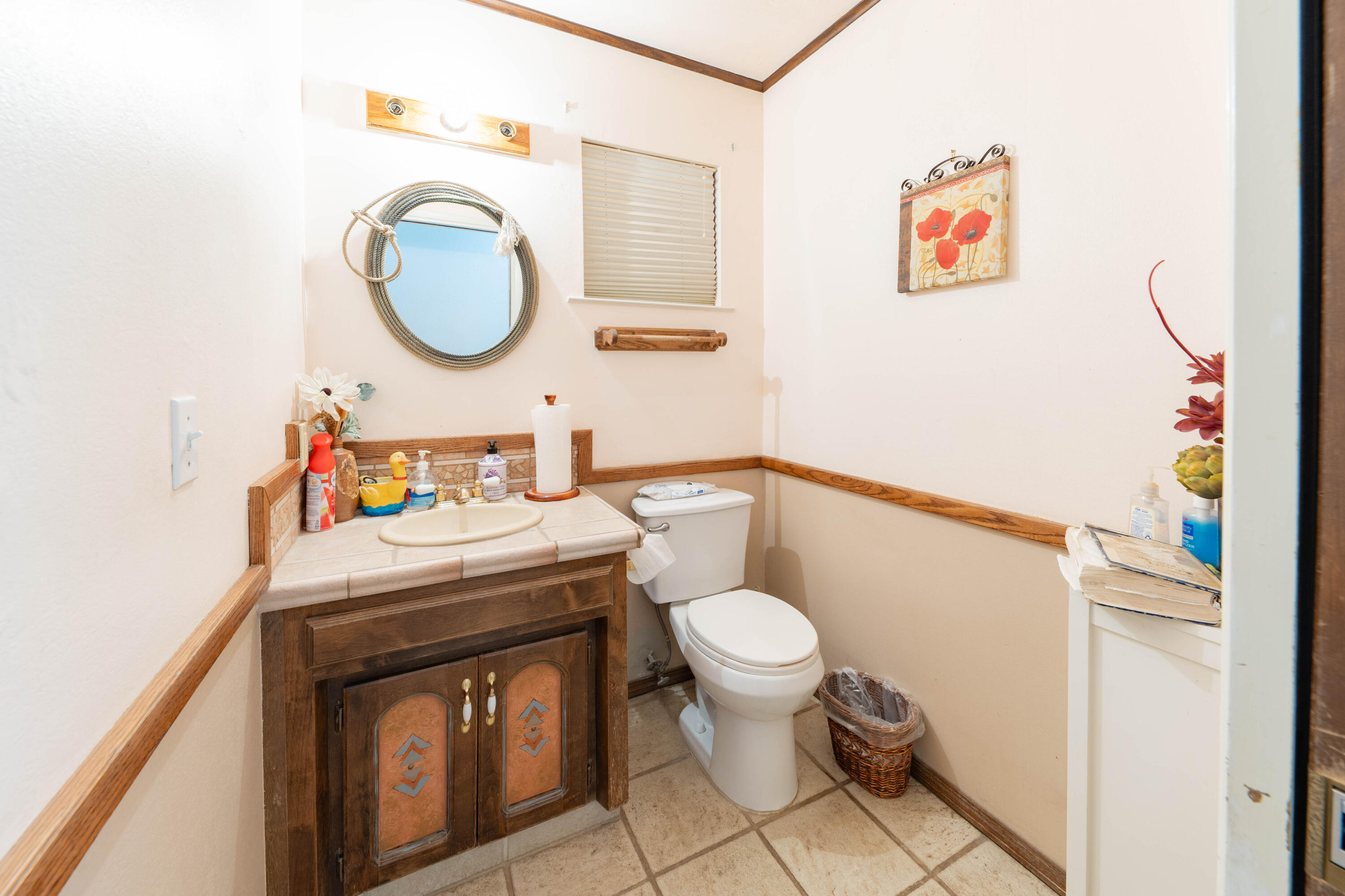 16601 Mustang Dr, Springville, CA 93265