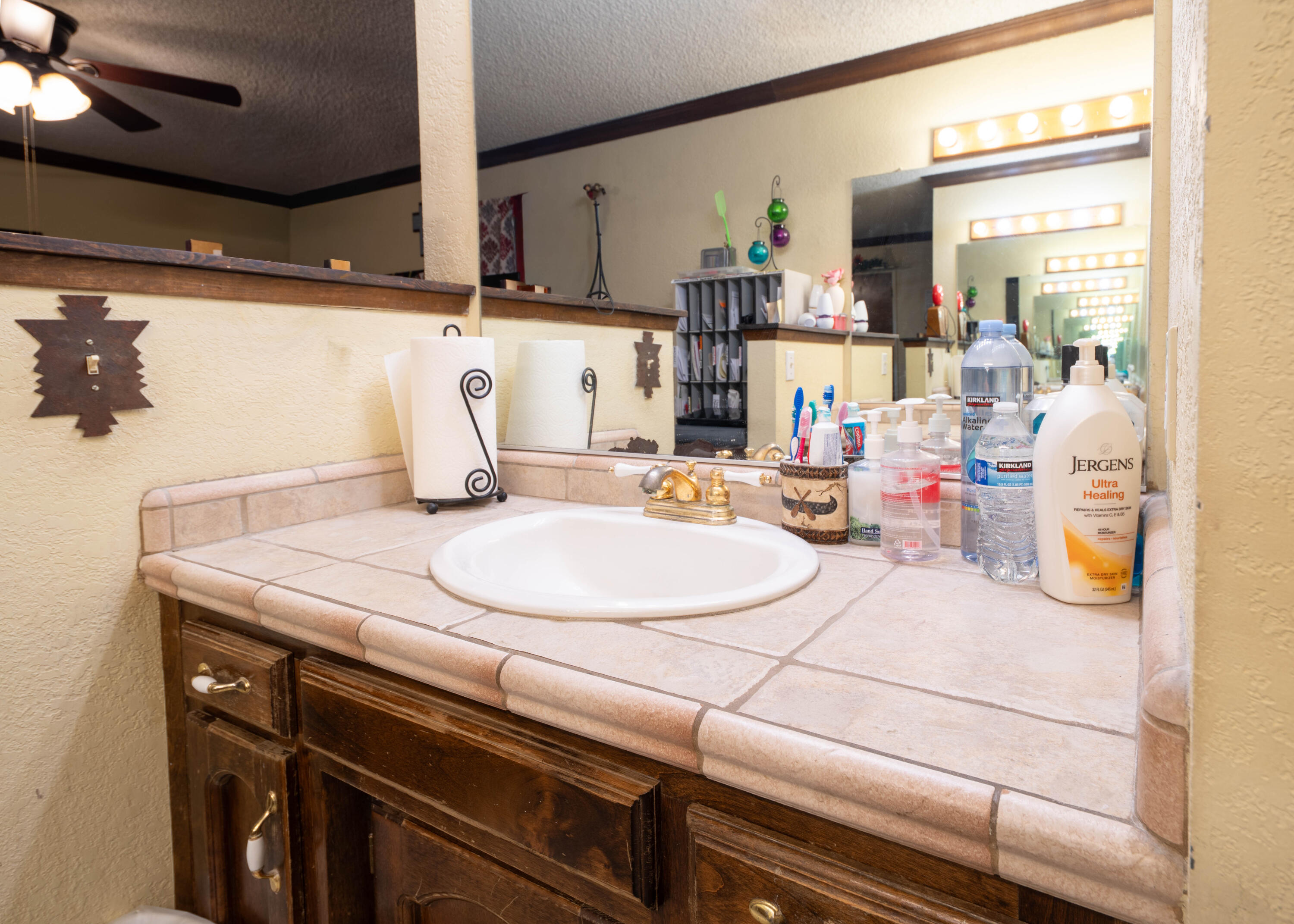 16601 Mustang Dr, Springville, CA 93265