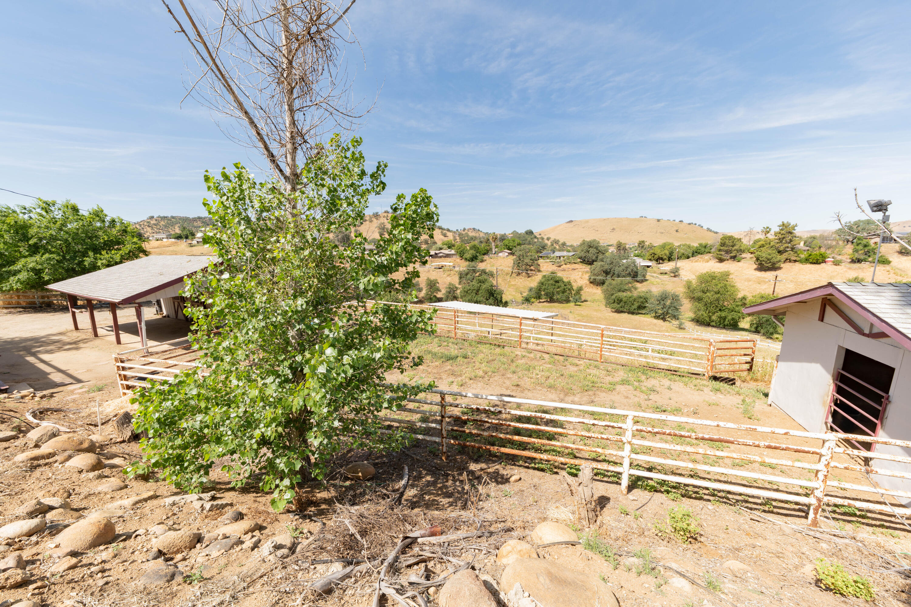 16601 Mustang Dr, Springville, CA 93265