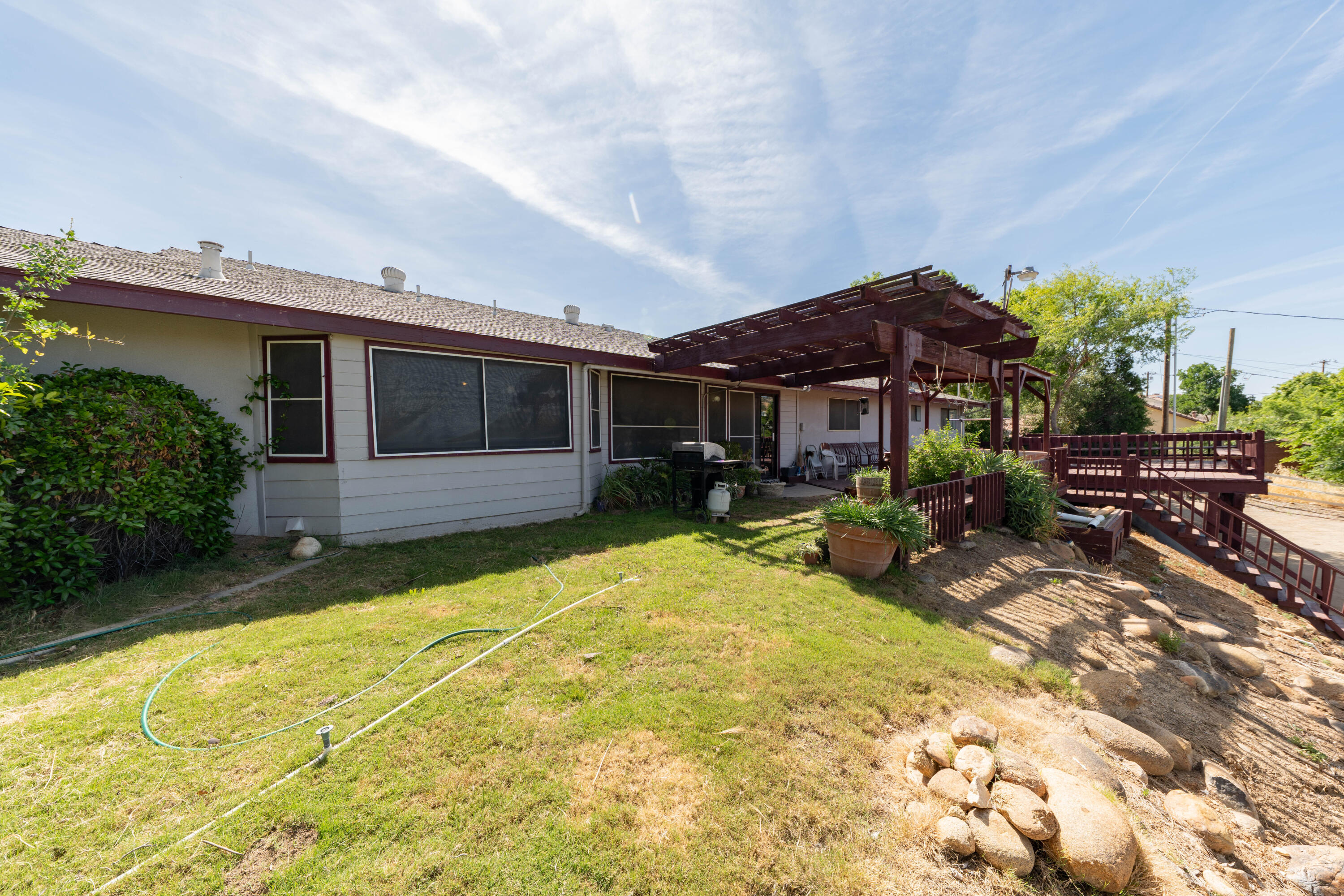 16601 Mustang Dr, Springville, CA 93265