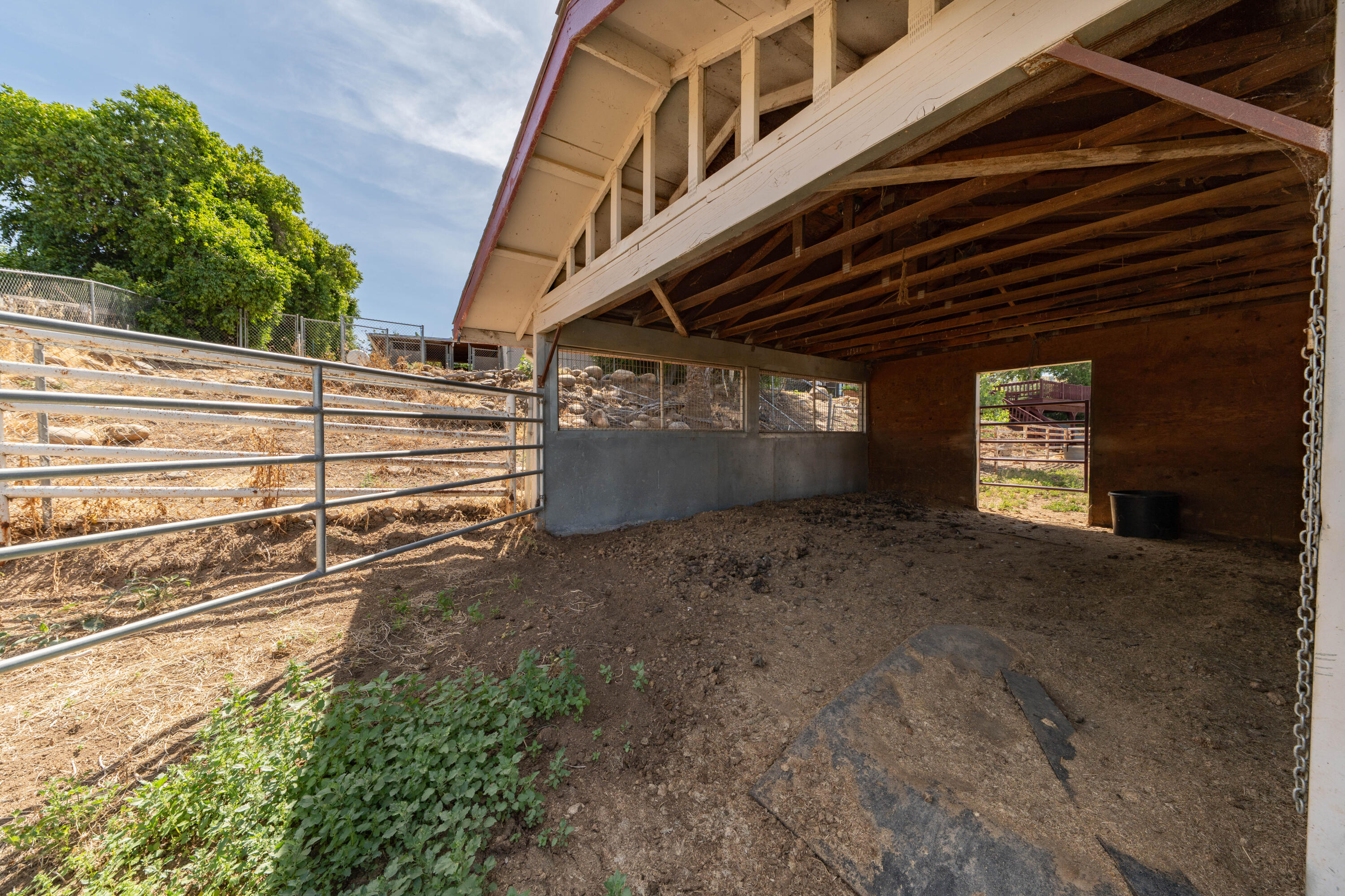 16601 Mustang Dr, Springville, CA 93265