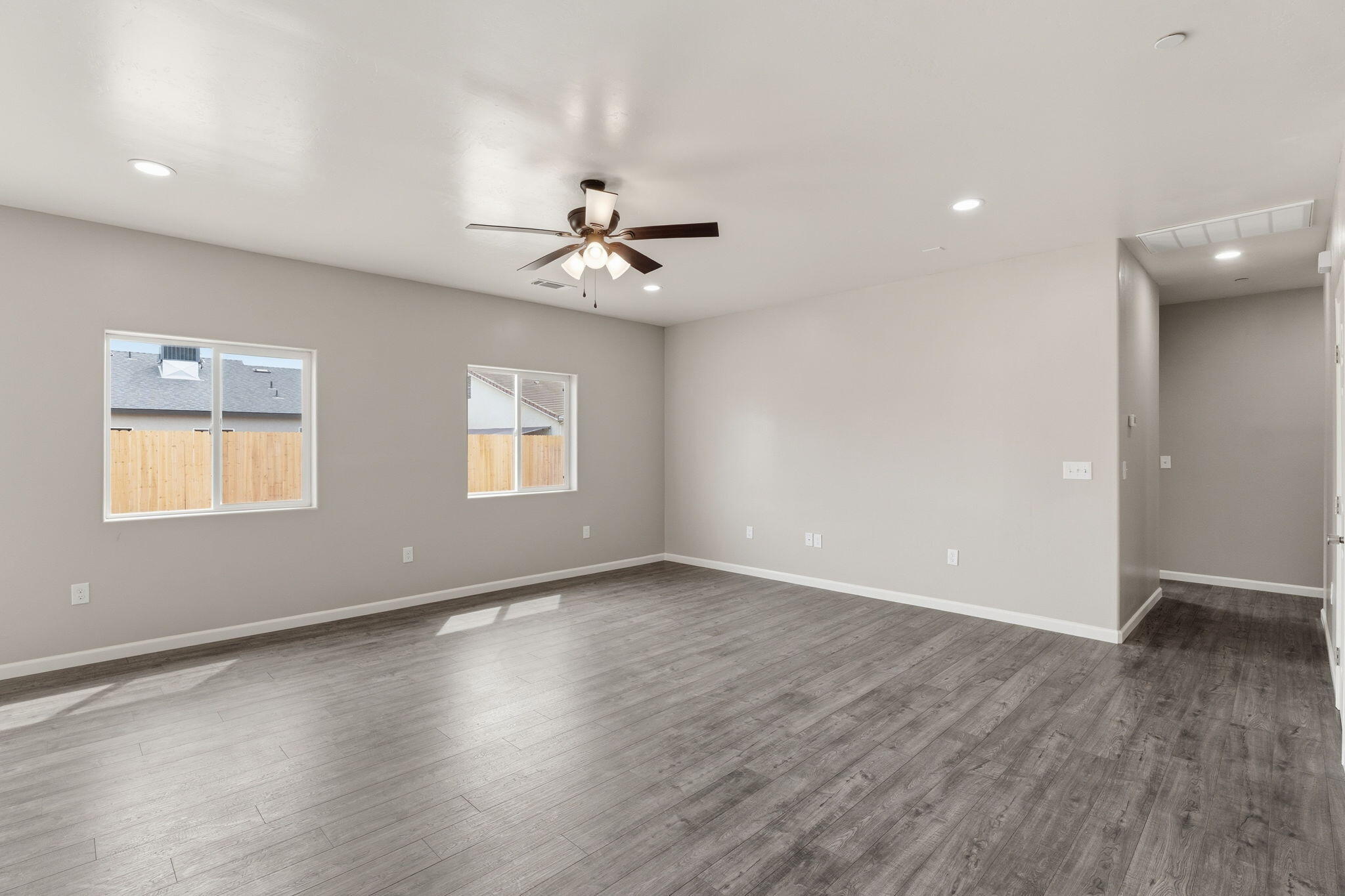 3447 E Douglas Ave, Visalia, CA 93292