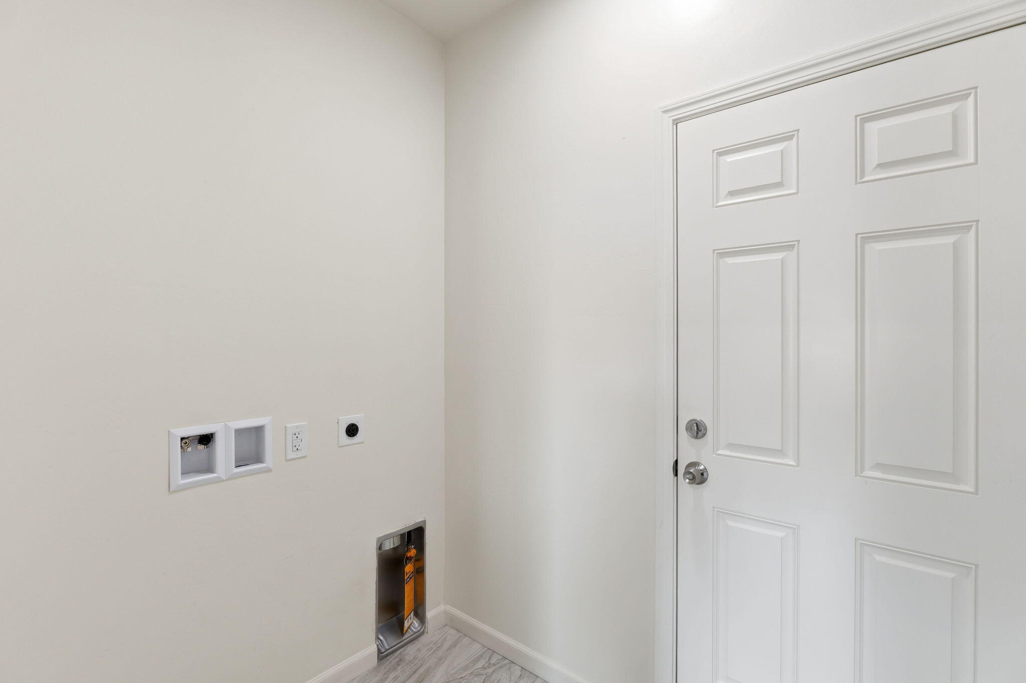 3447 E Douglas Ave, Visalia, CA 93292