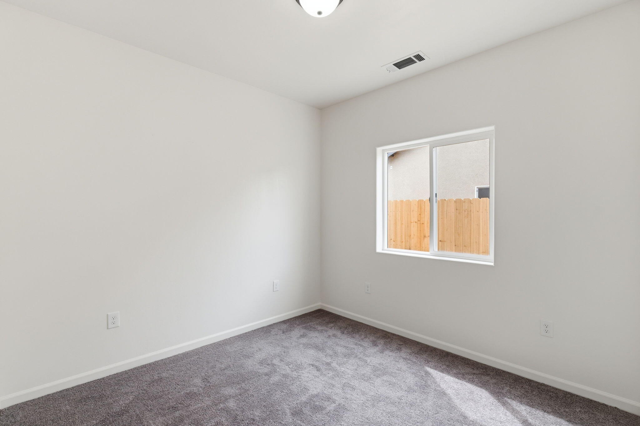 3447 E Douglas Ave, Visalia, CA 93292