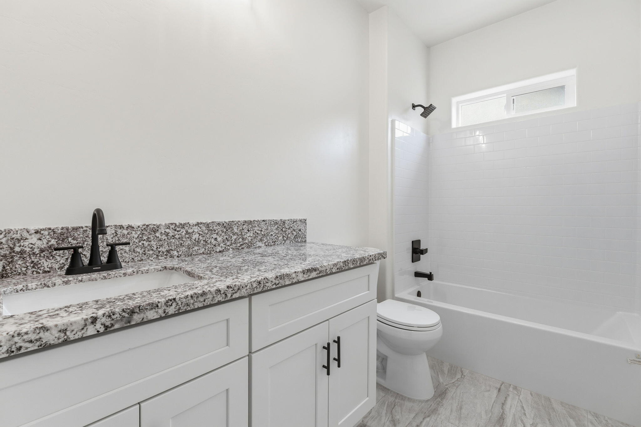 3447 E Douglas Ave, Visalia, CA 93292