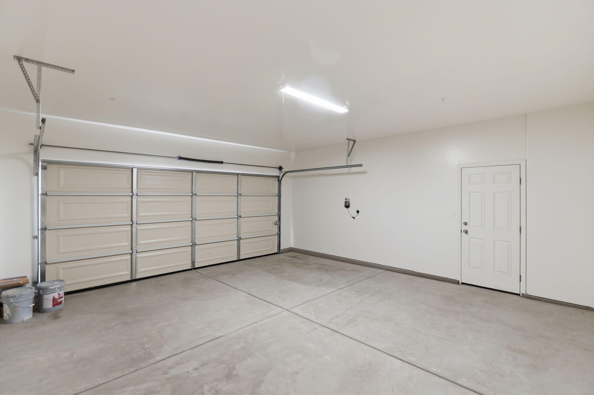 3447 E Douglas Ave, Visalia, CA 93292