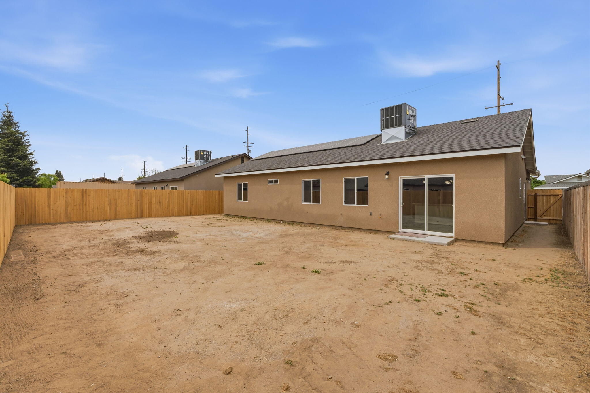 3447 E Douglas Ave, Visalia, CA 93292