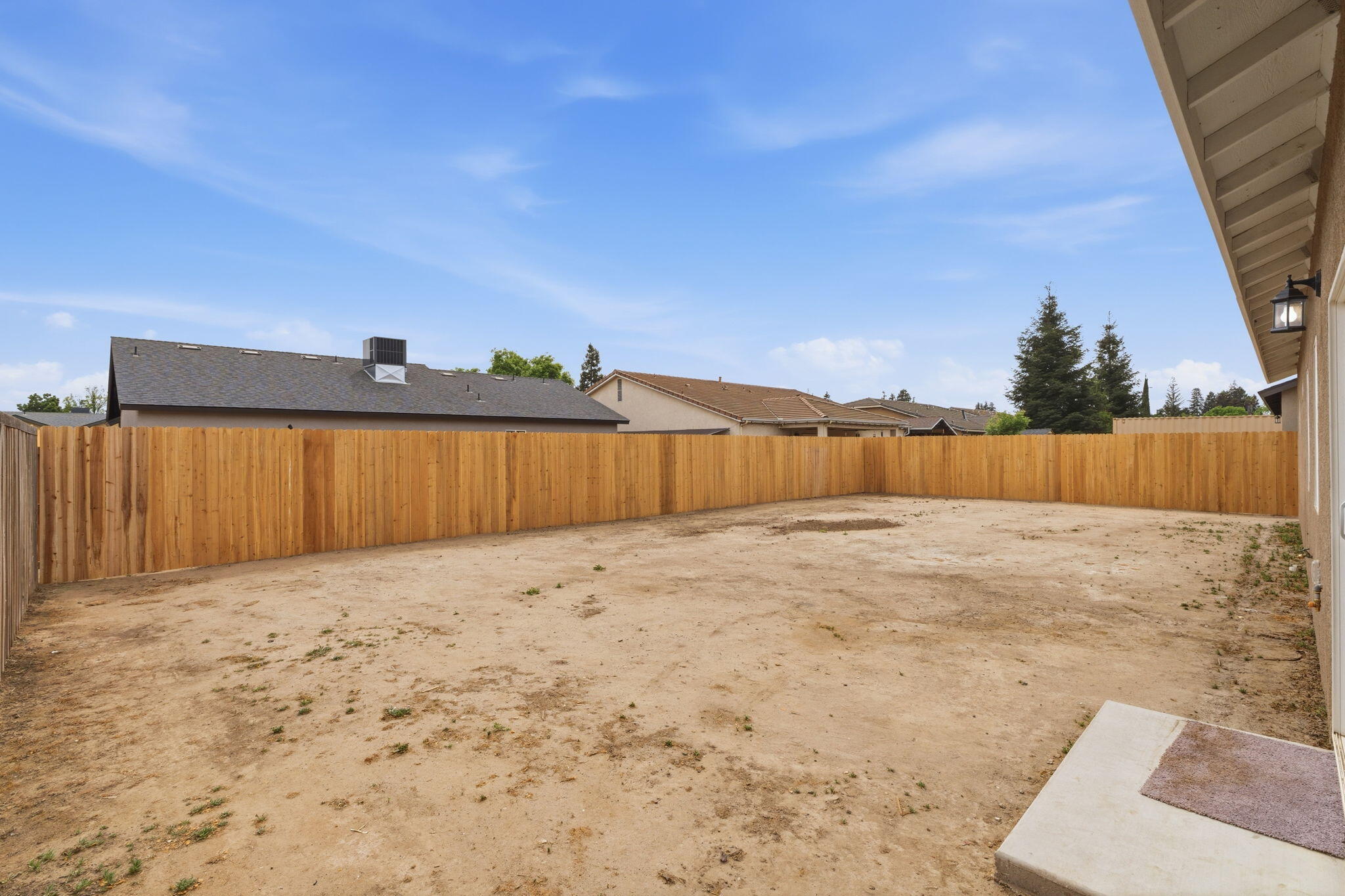 3447 E Douglas Ave, Visalia, CA 93292