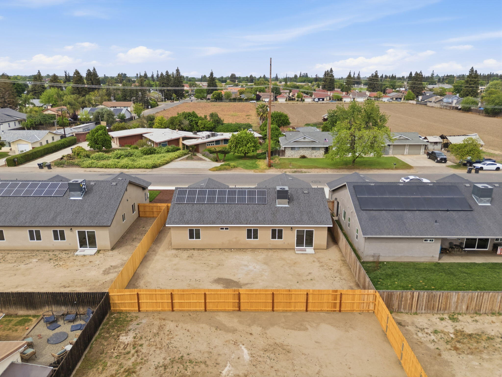 3447 E Douglas Ave, Visalia, CA 93292