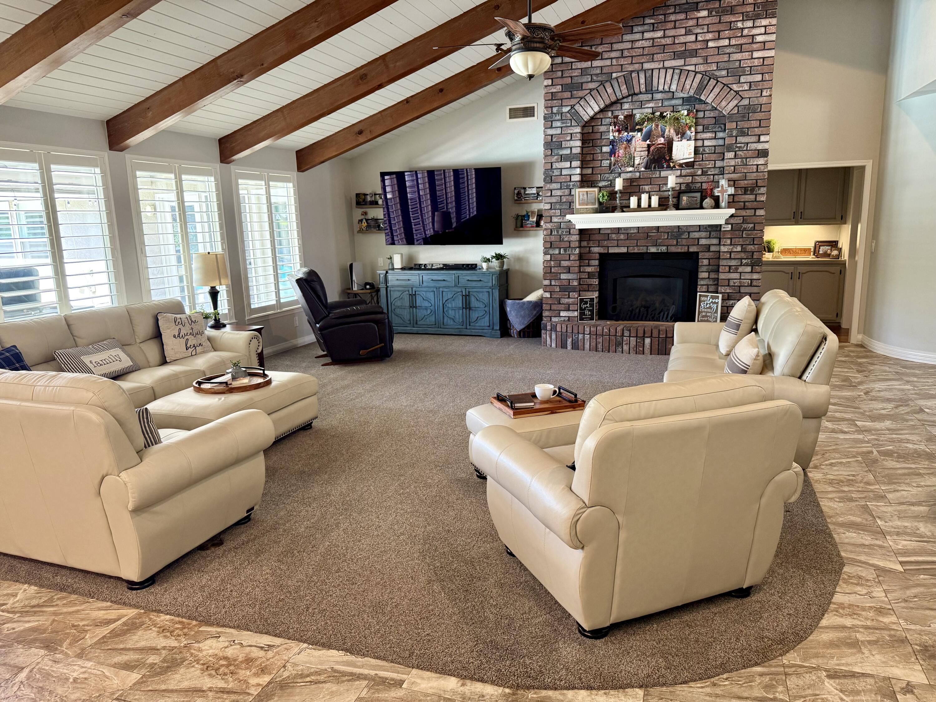 3401 S Bridge St, Visalia, CA 93277