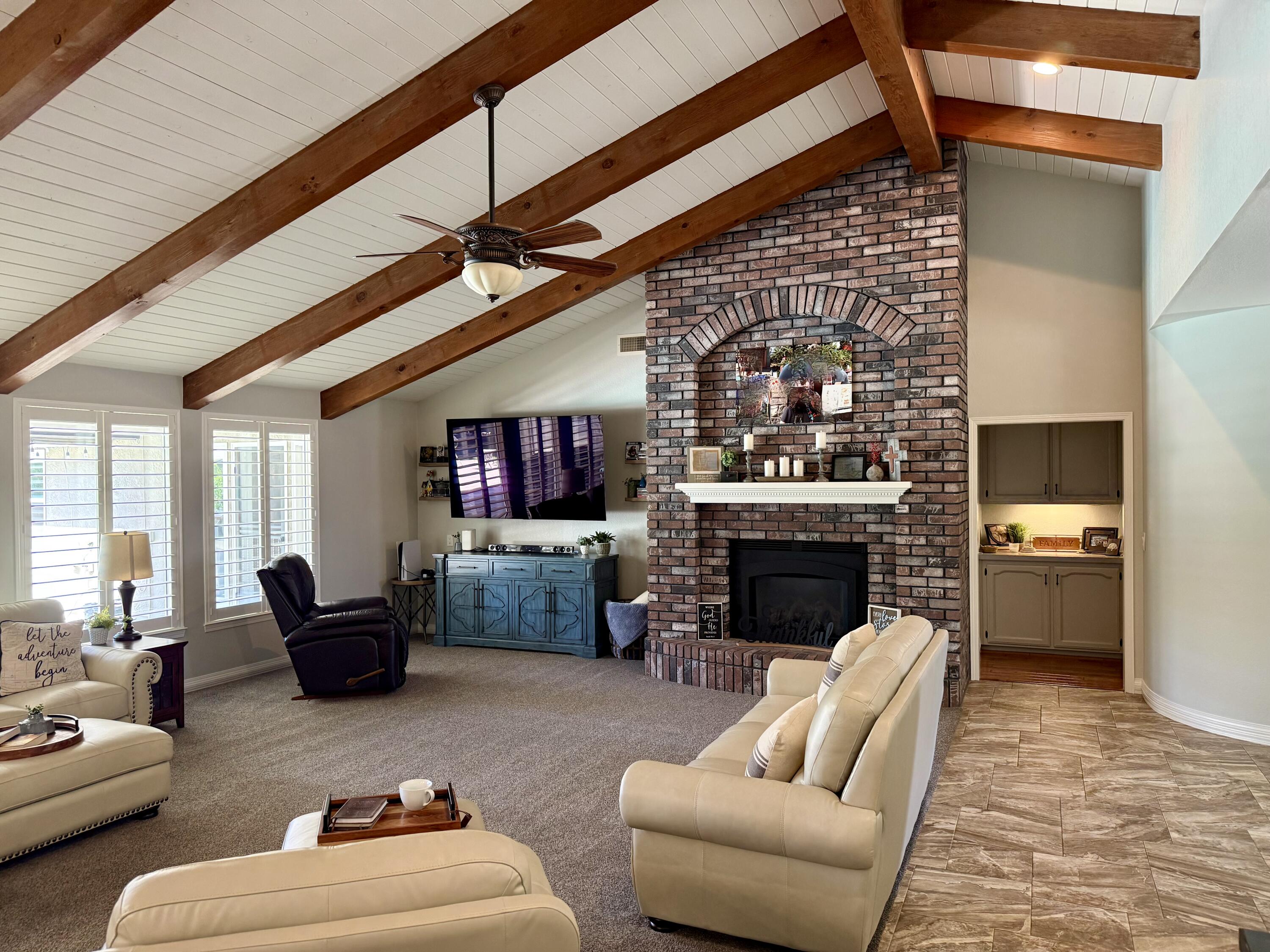 3401 S Bridge St, Visalia, CA 93277