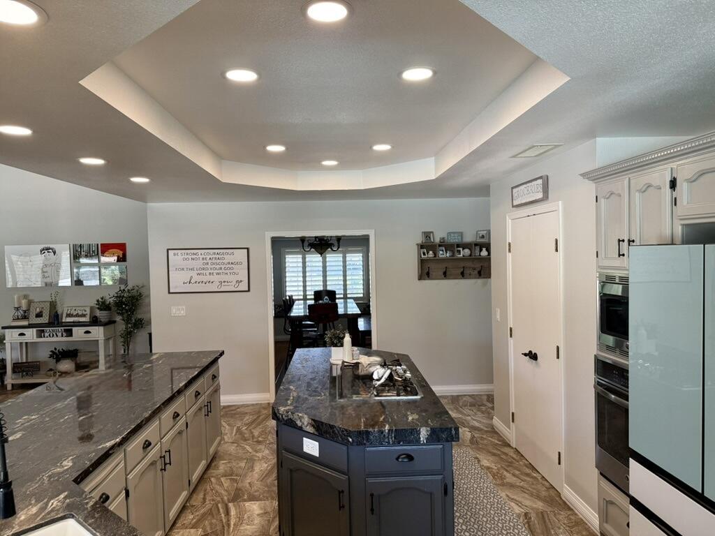 3401 S Bridge St, Visalia, CA 93277