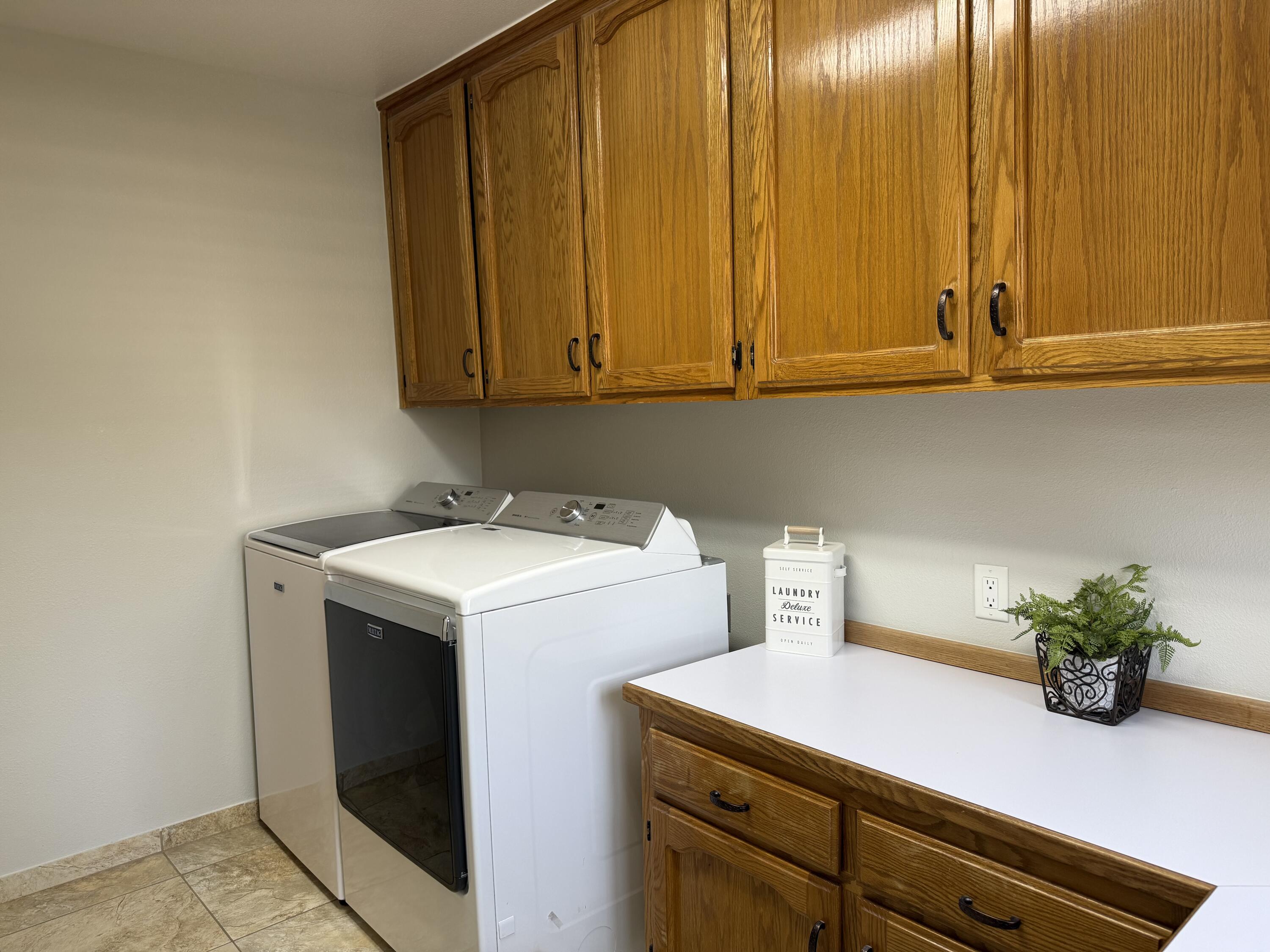 3401 S Bridge St, Visalia, CA 93277