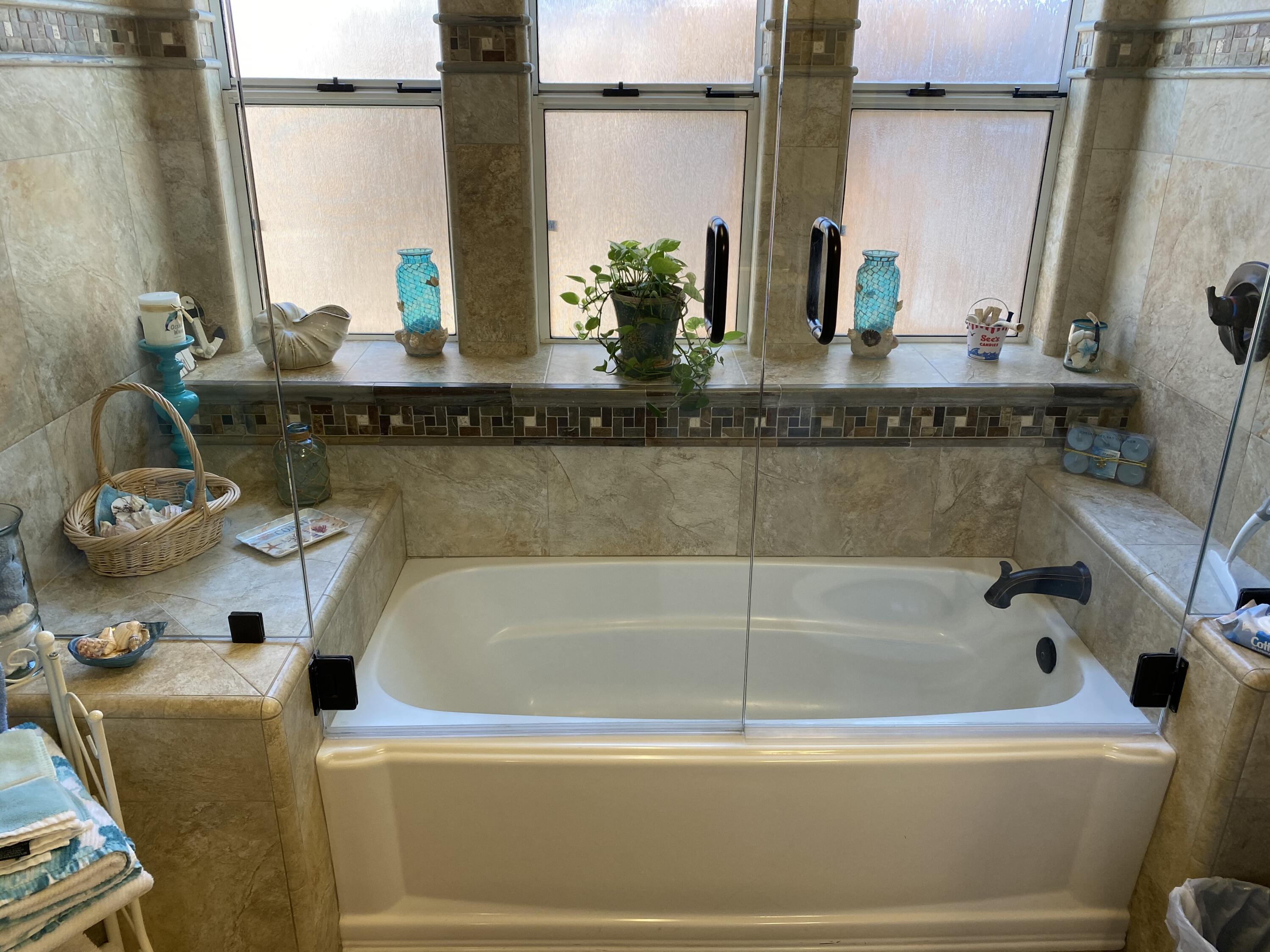 3401 S Bridge St, Visalia, CA 93277