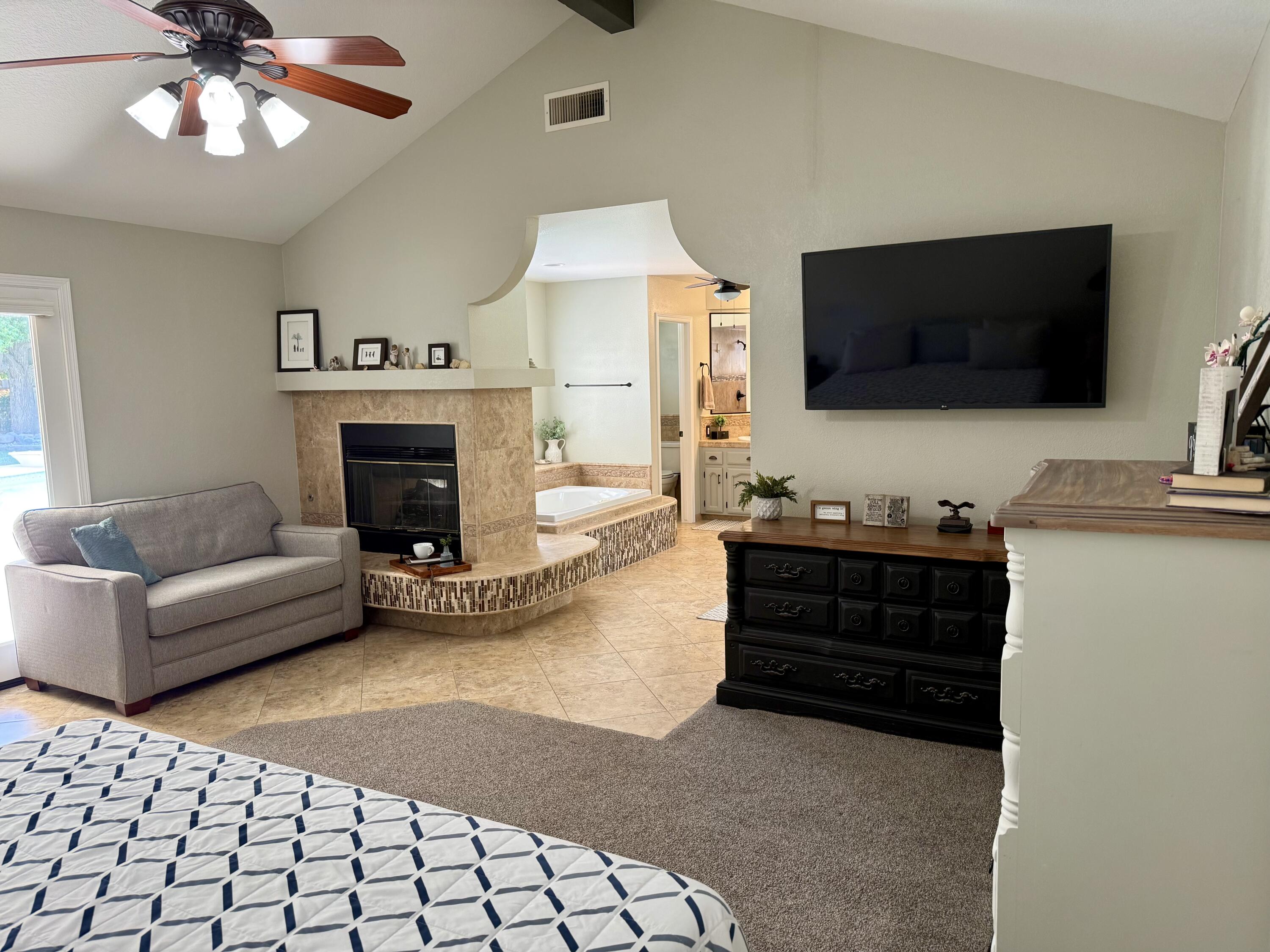 3401 S Bridge St, Visalia, CA 93277