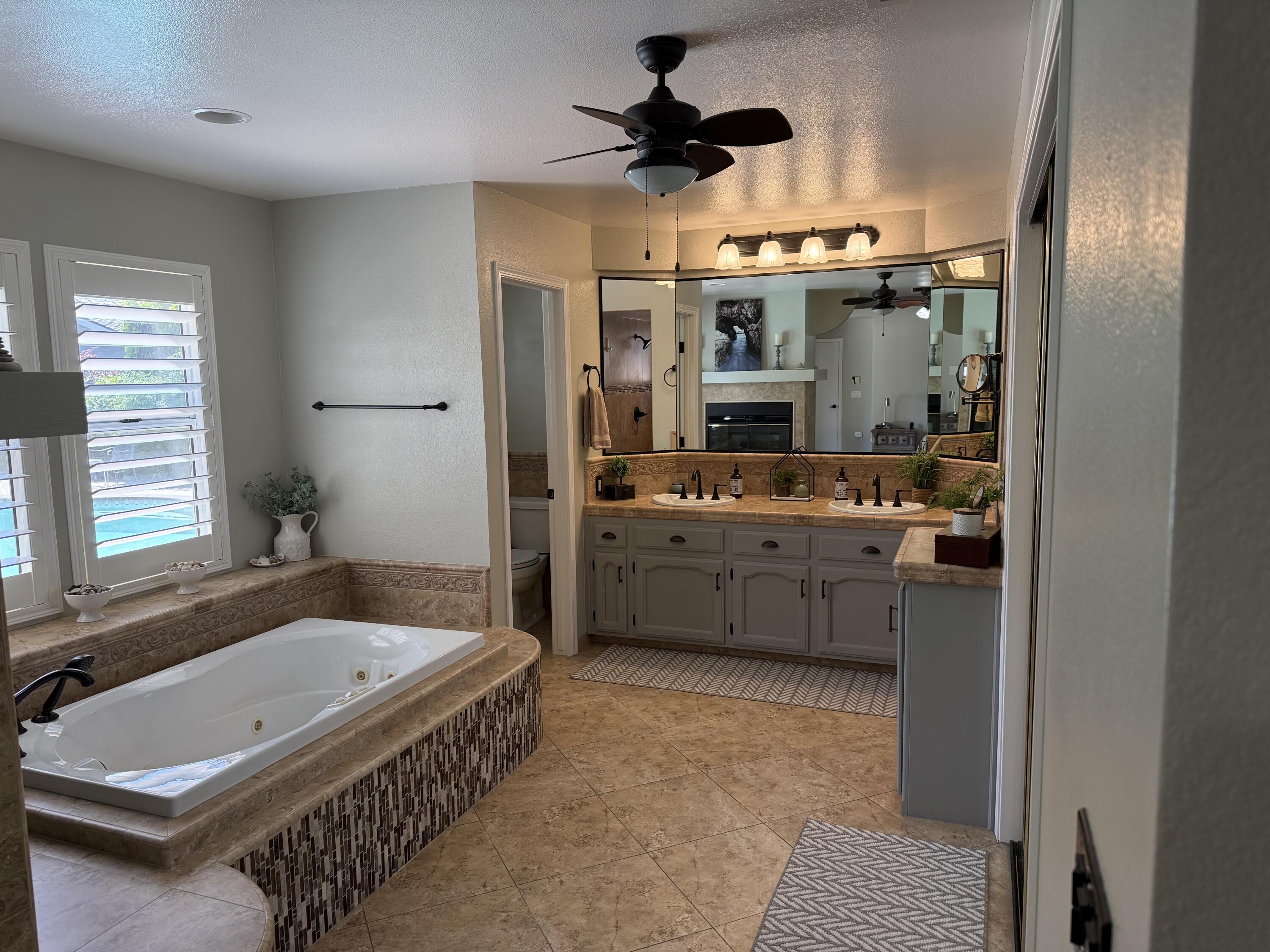 3401 S Bridge St, Visalia, CA 93277