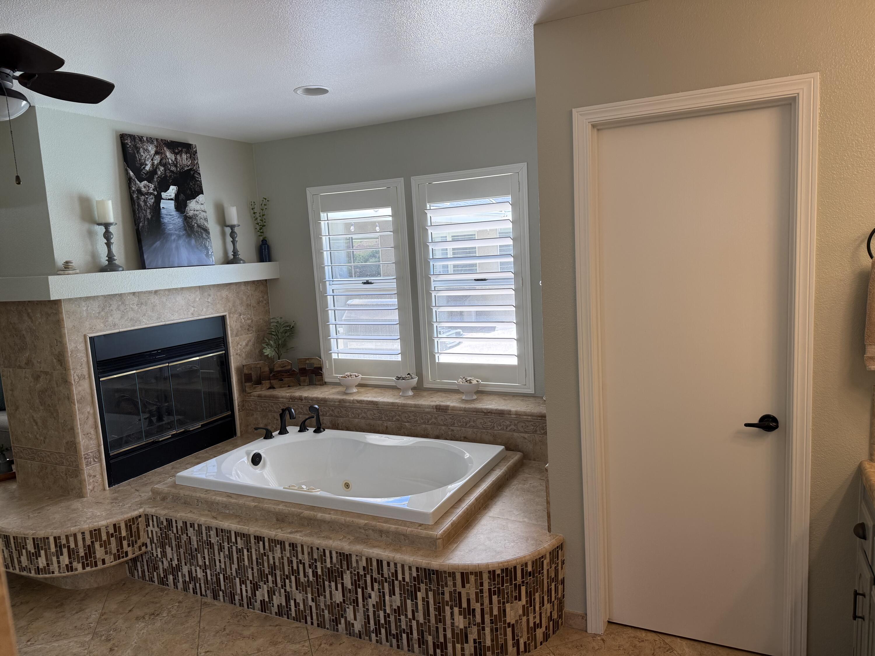 3401 S Bridge St, Visalia, CA 93277