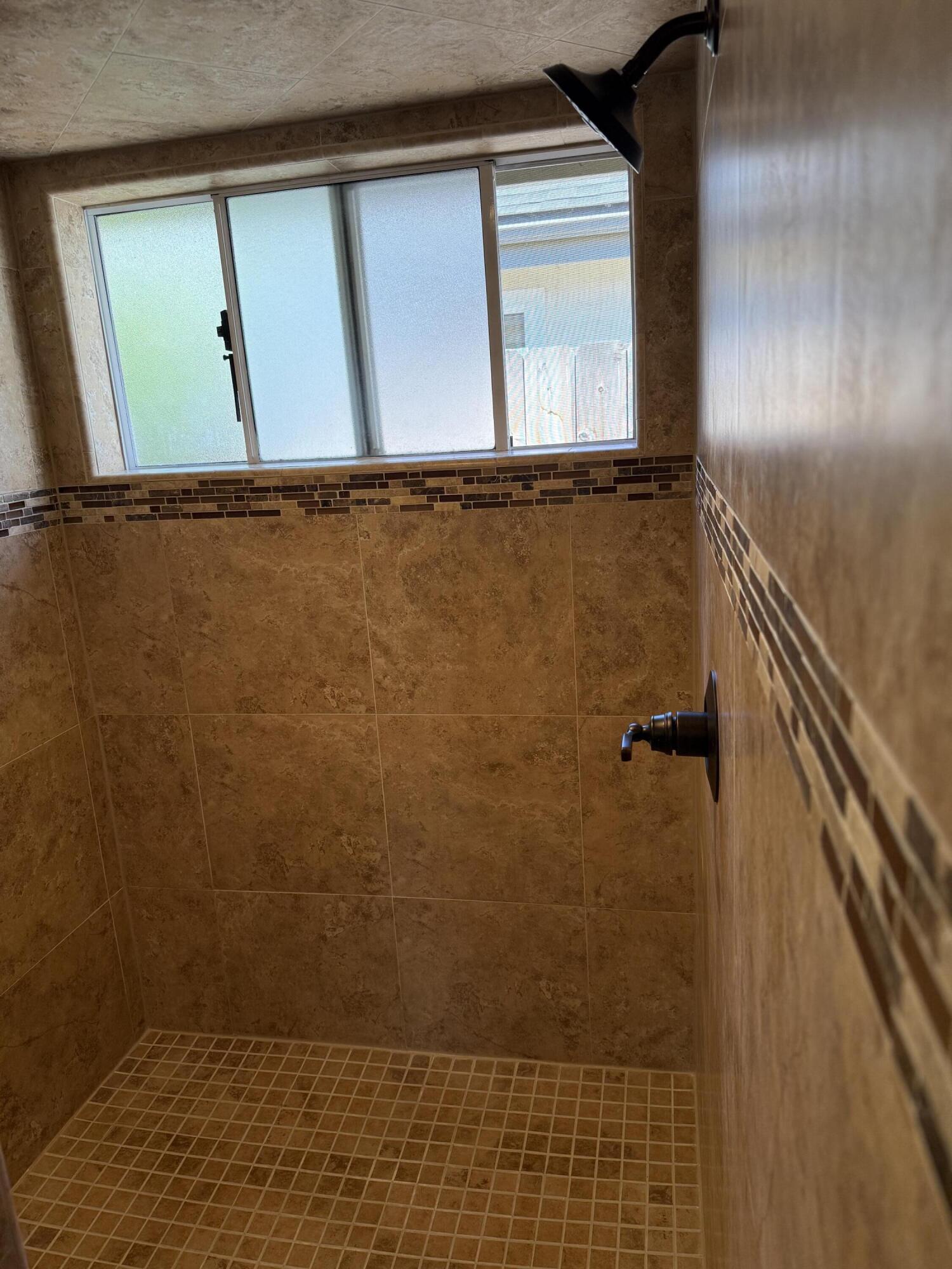 3401 S Bridge St, Visalia, CA 93277