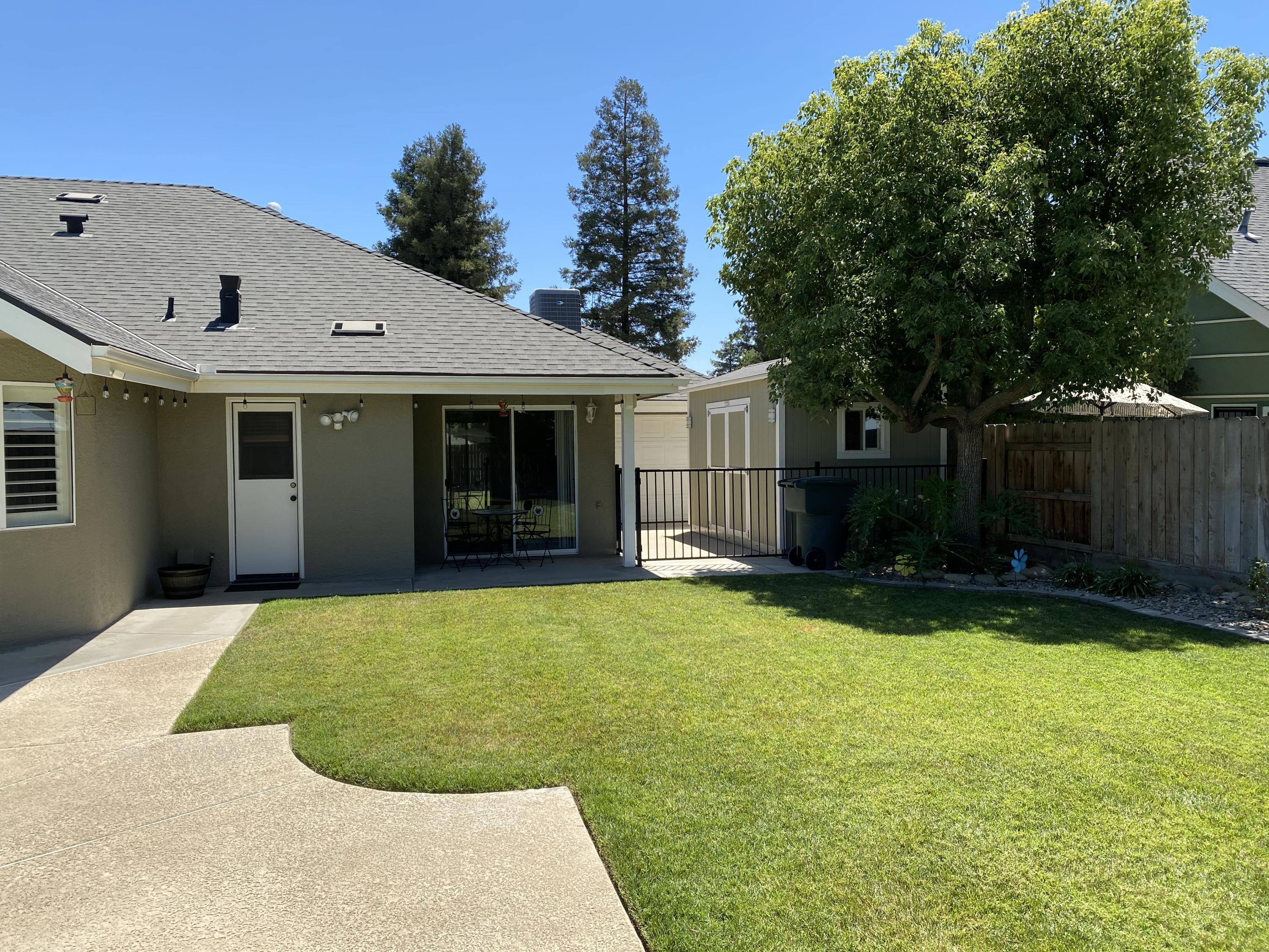 3401 S Bridge St, Visalia, CA 93277