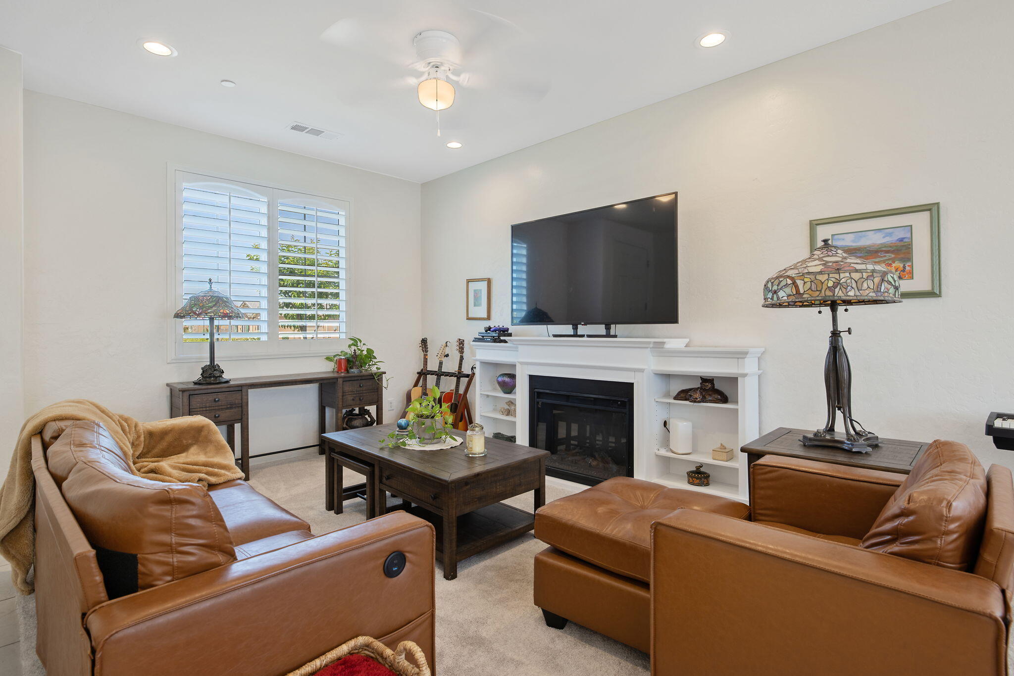 3246 N Rova Ct, Visalia, CA 93291