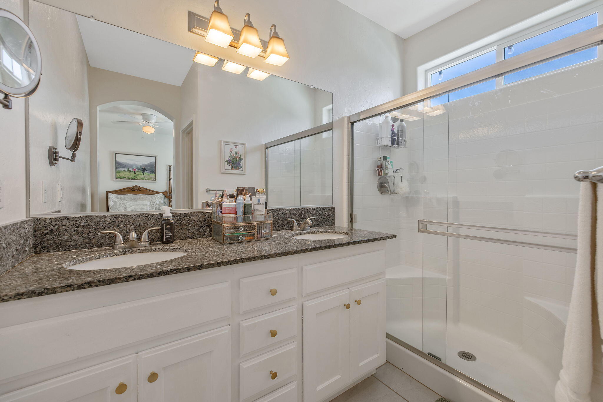 3246 N Rova Ct, Visalia, CA 93291