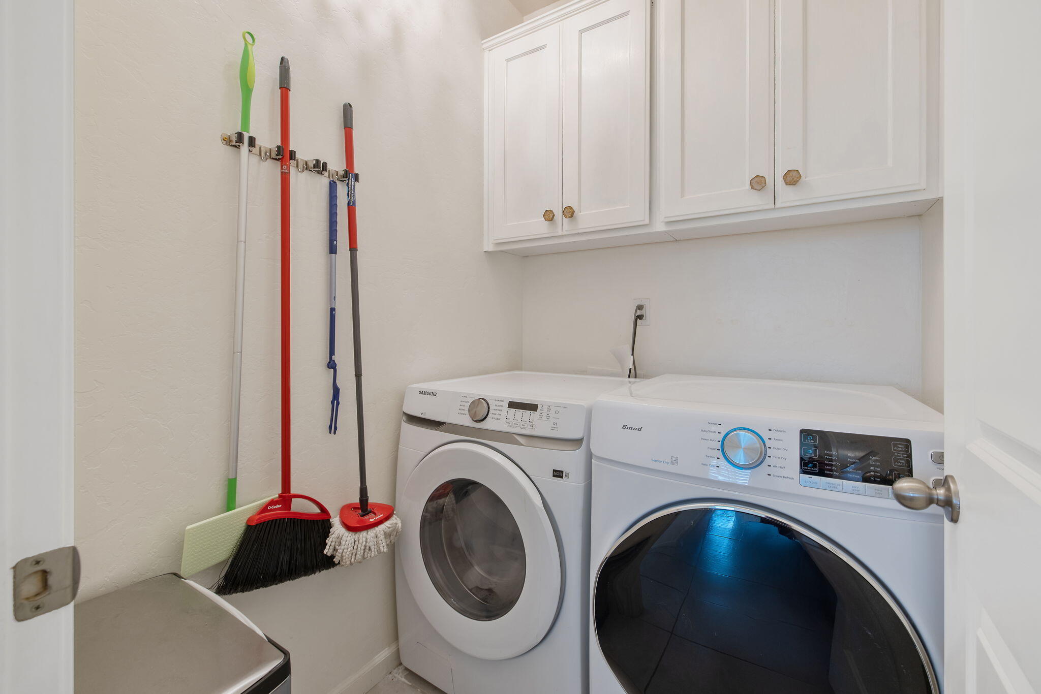 3246 N Rova Ct, Visalia, CA 93291