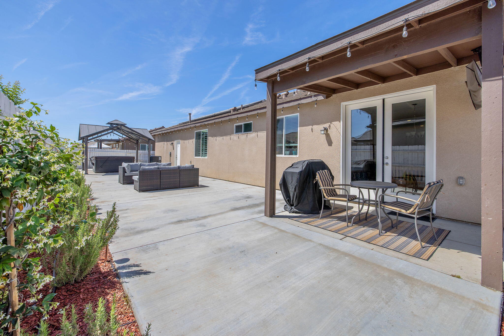 3246 N Rova Ct, Visalia, CA 93291