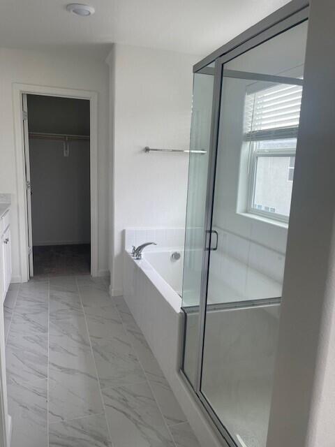 2227 S Crumal St, Visalia, CA 93292