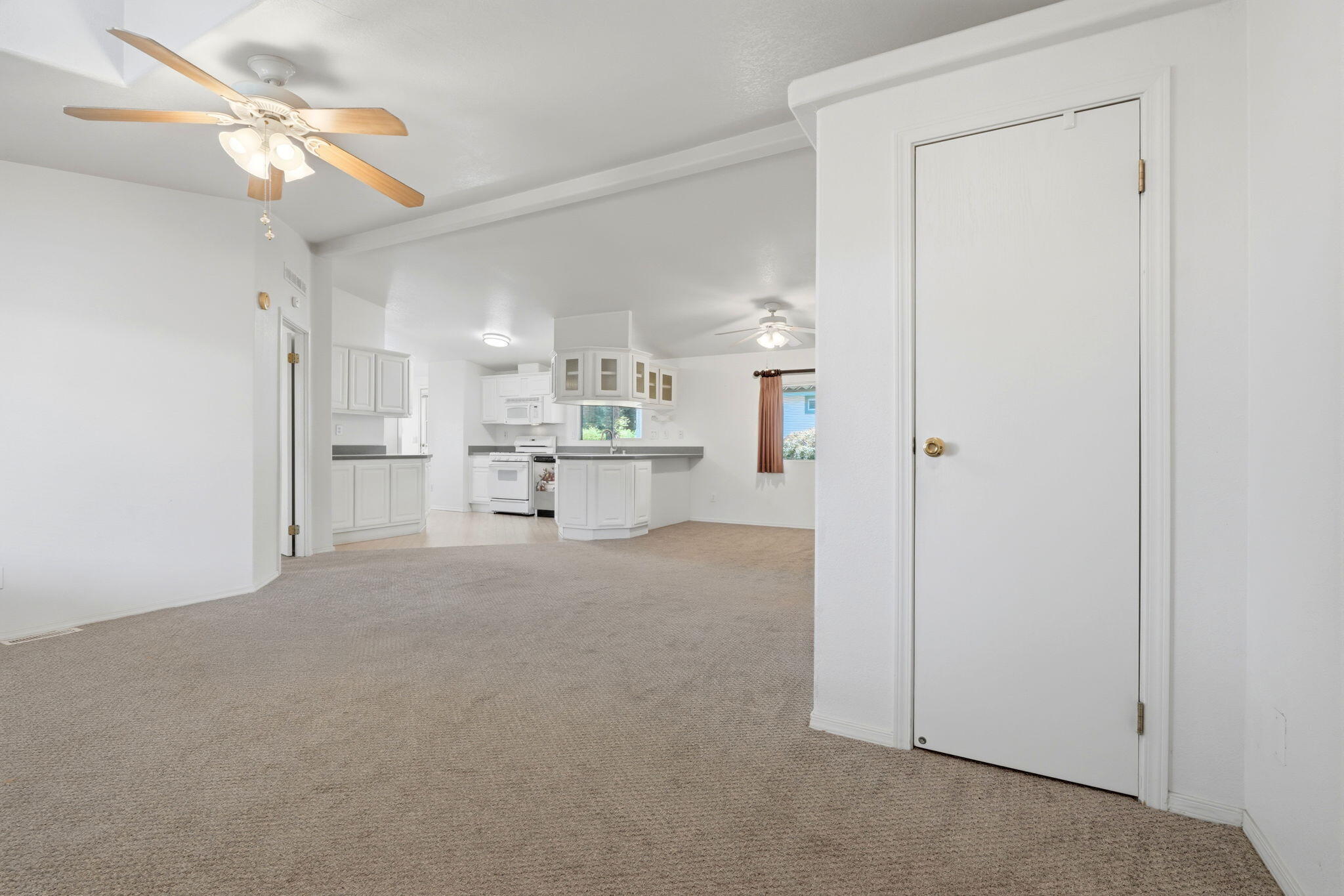 100 S Westwood St #129, Porterville, CA 93257