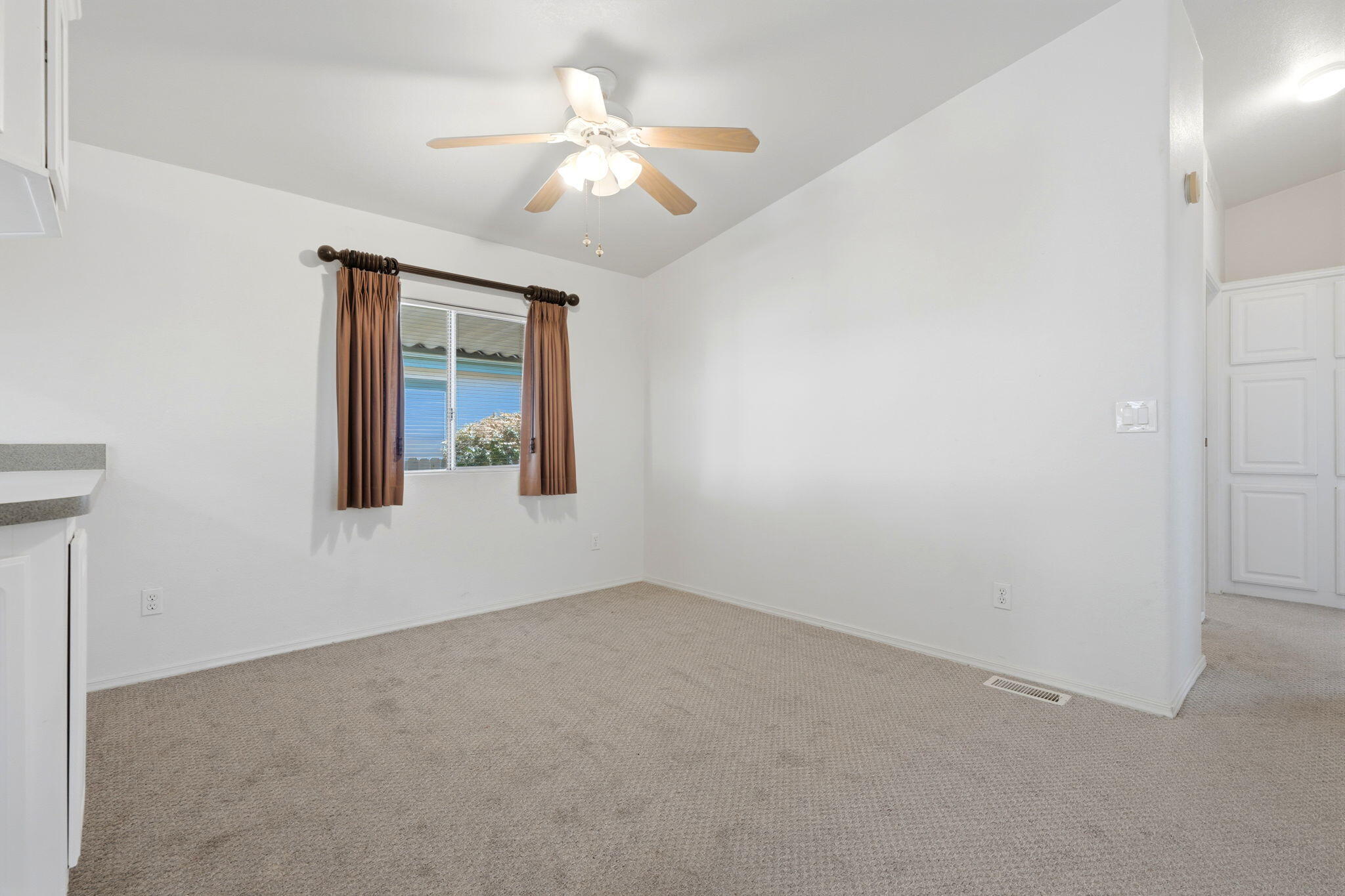 100 S Westwood St #129, Porterville, CA 93257