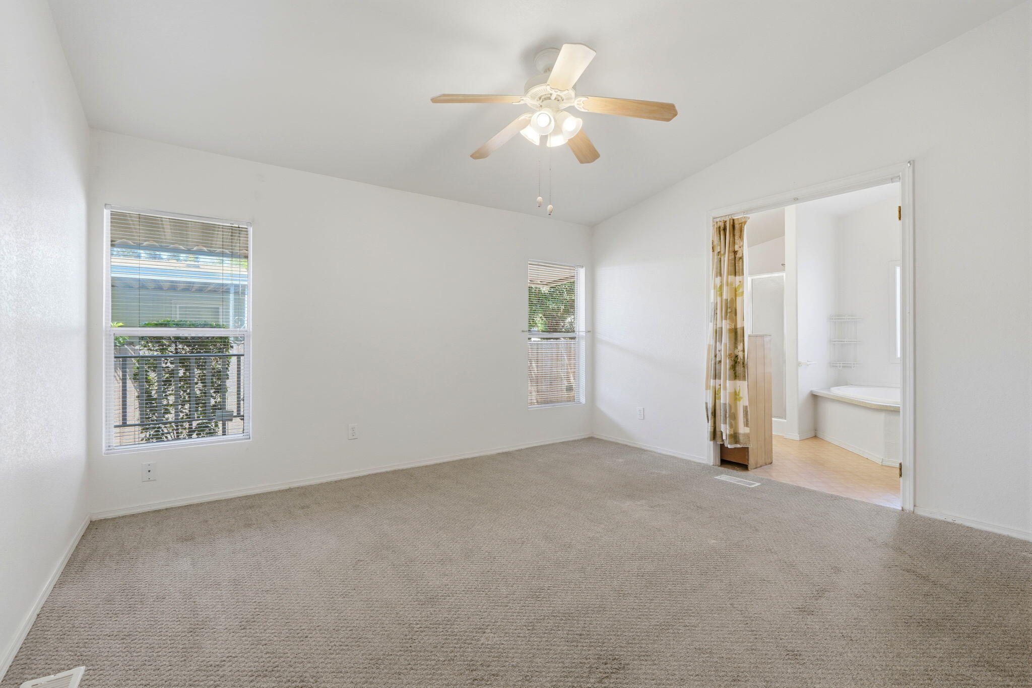 100 S Westwood St #129, Porterville, CA 93257