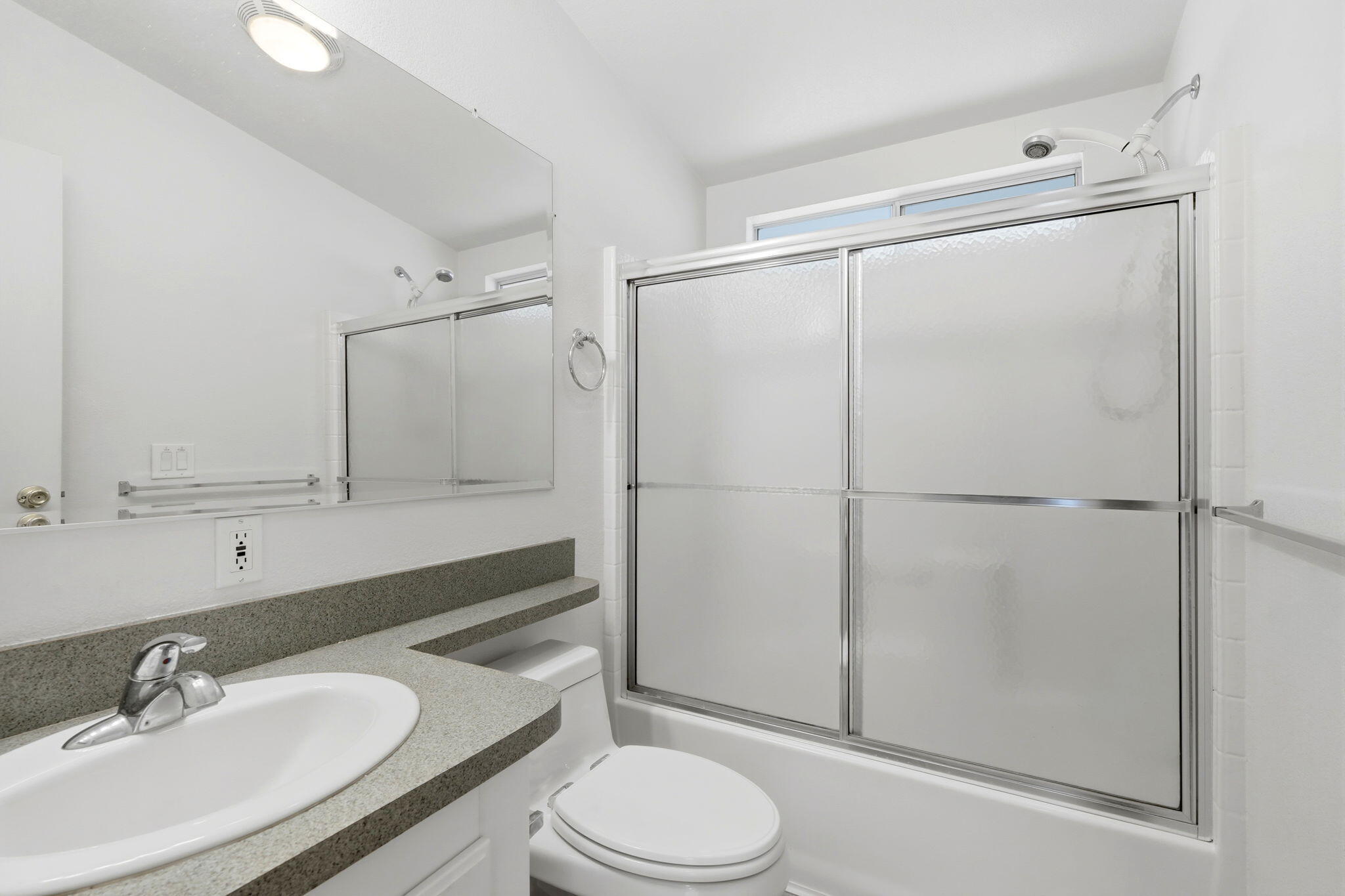 100 S Westwood St #129, Porterville, CA 93257