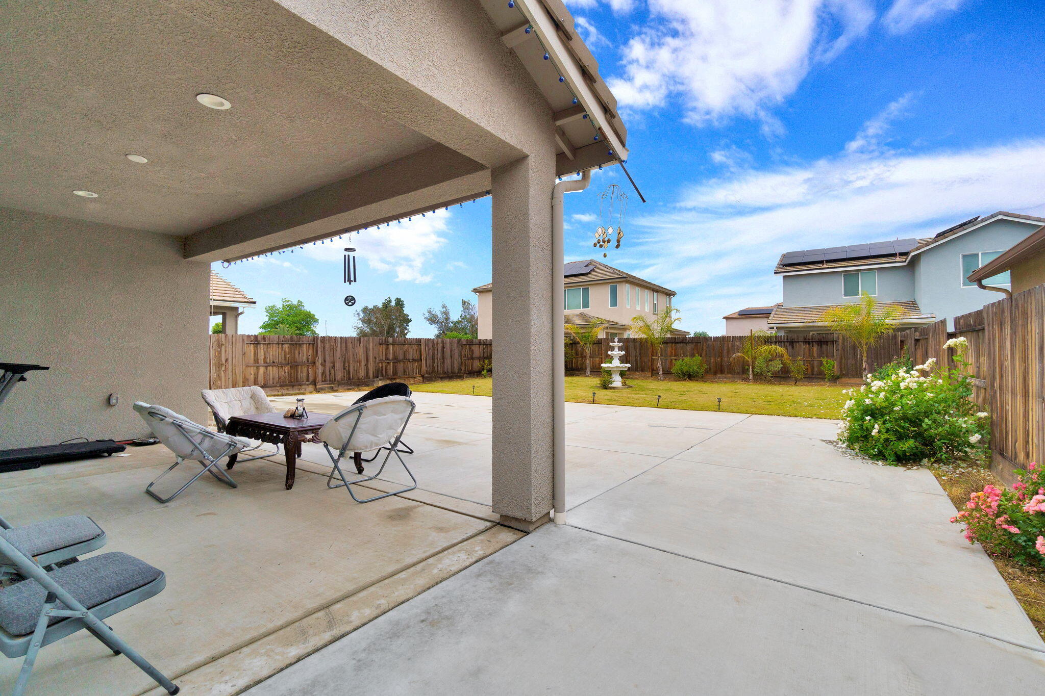 6188 E Berkeley Ave, Fresno, CA 93727