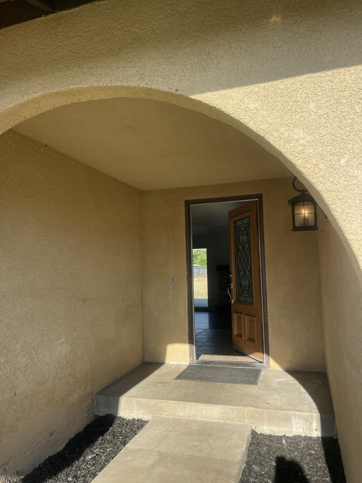 1906 N Beverly St, Porterville, CA 93257