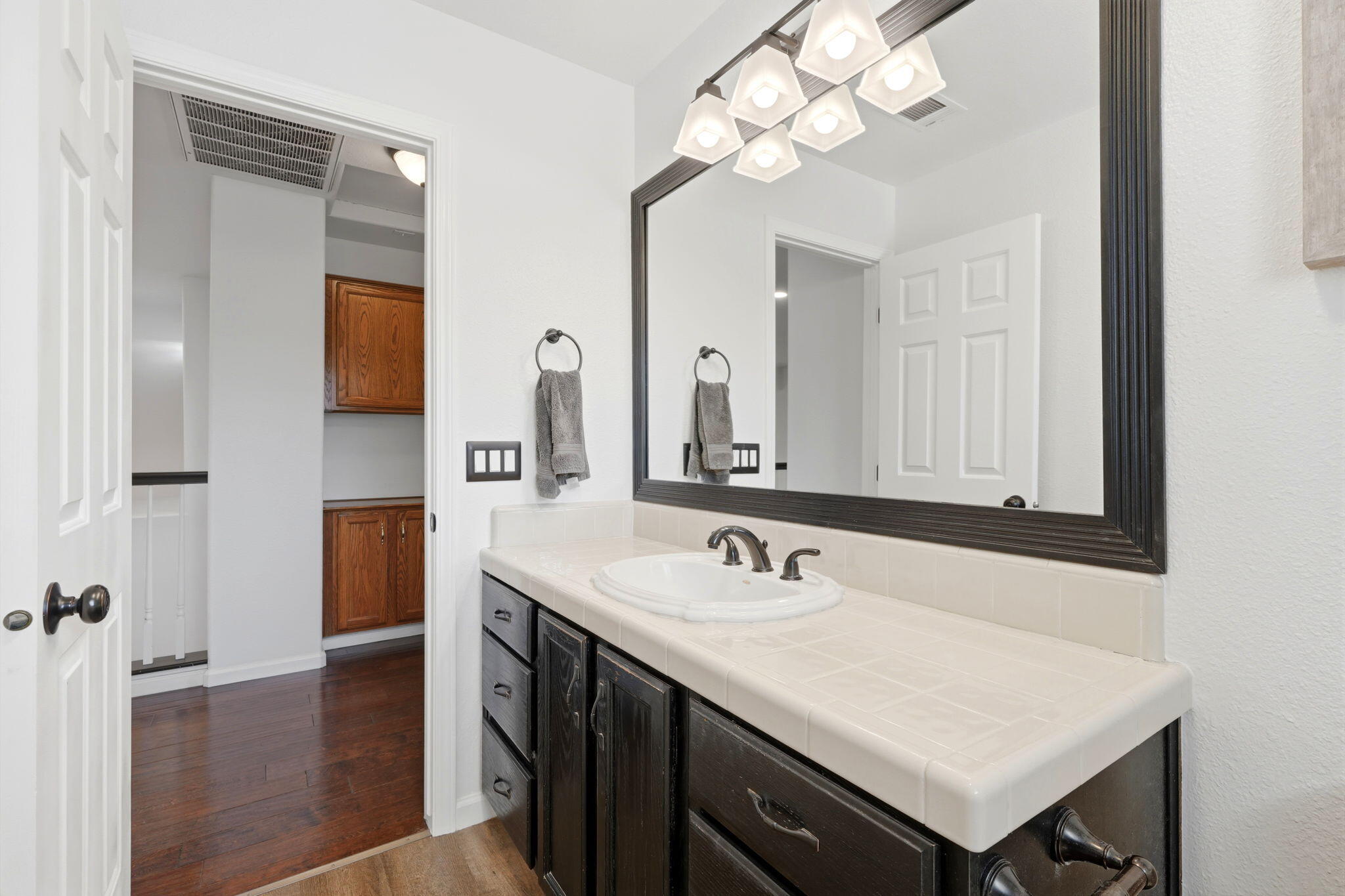 5640 W Monte Verde Ct, Visalia, CA 93277