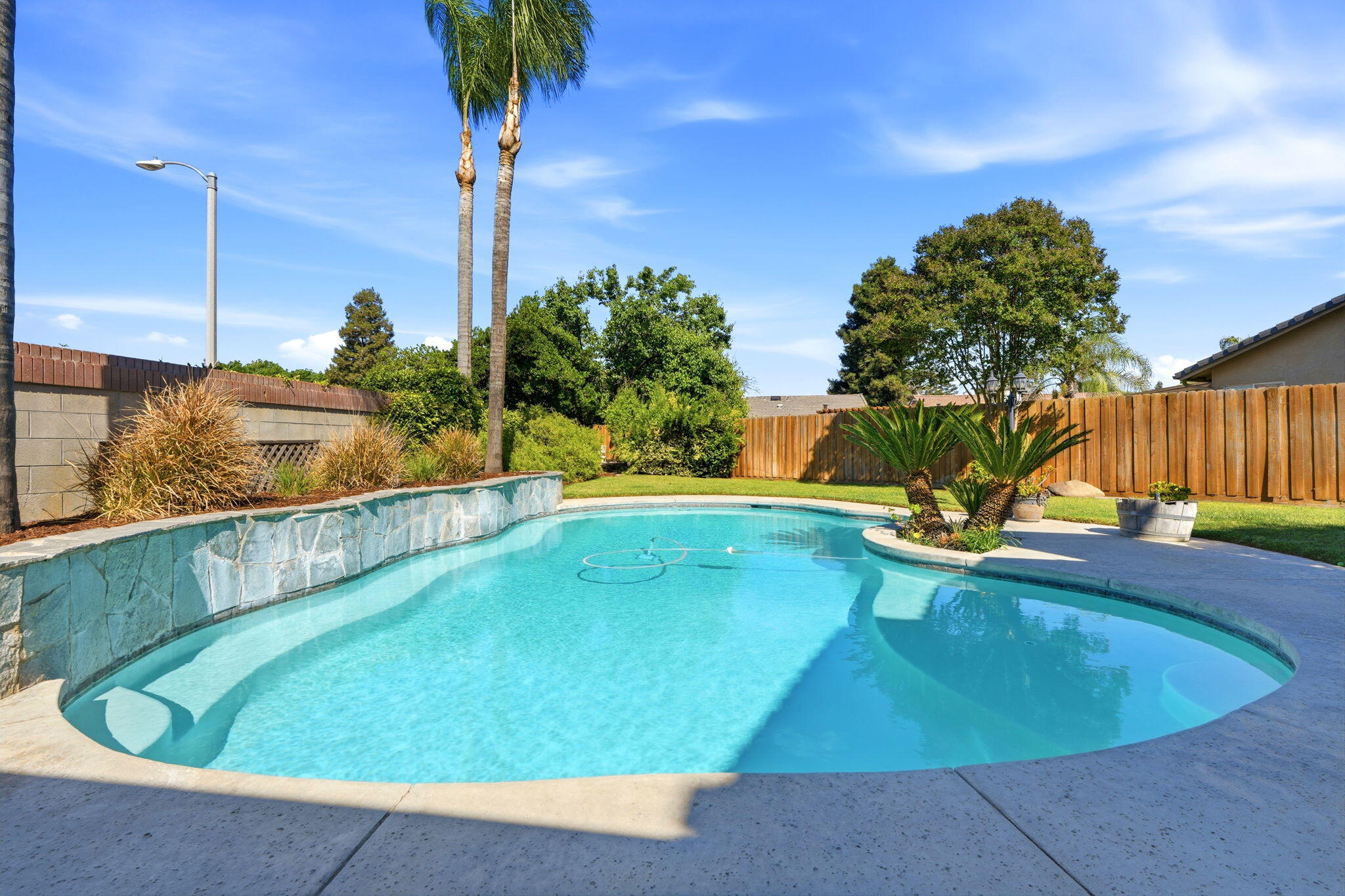 5640 W Monte Verde Ct, Visalia, CA 93277