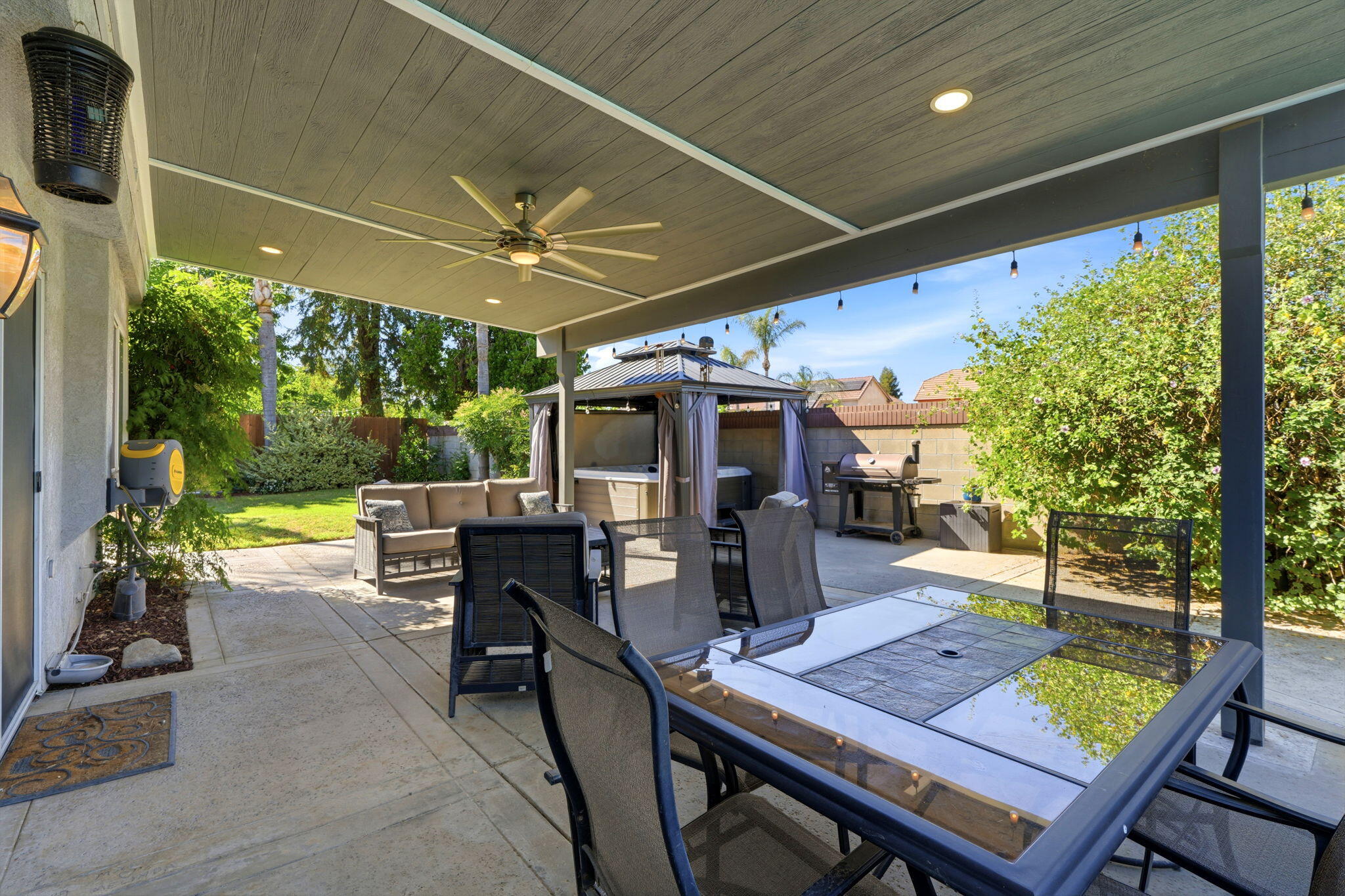 5640 W Monte Verde Ct, Visalia, CA 93277