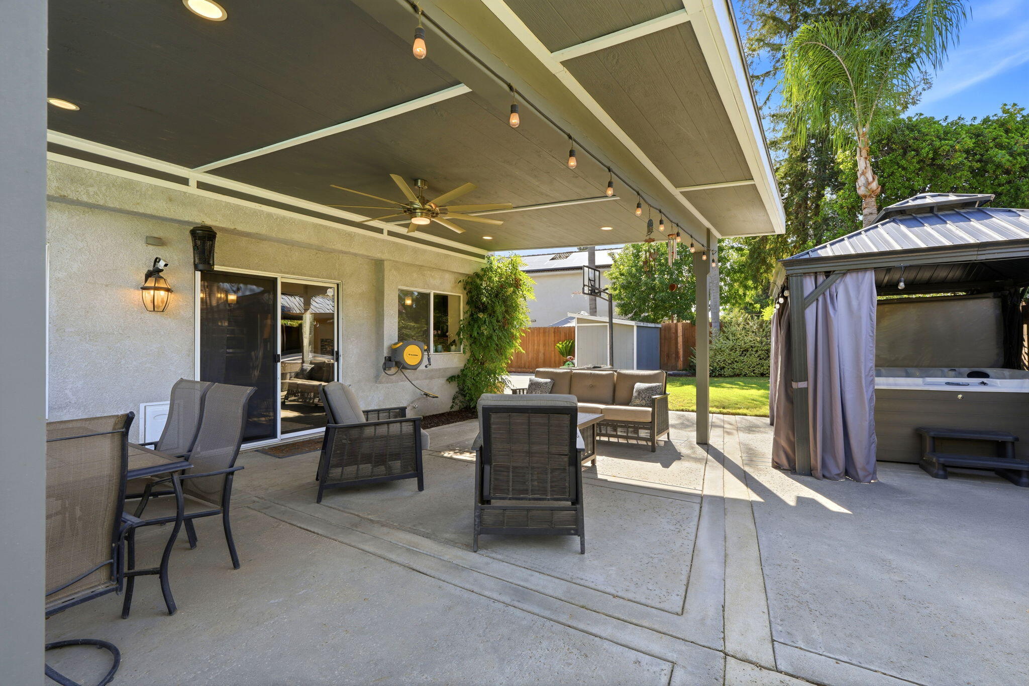 5640 W Monte Verde Ct, Visalia, CA 93277