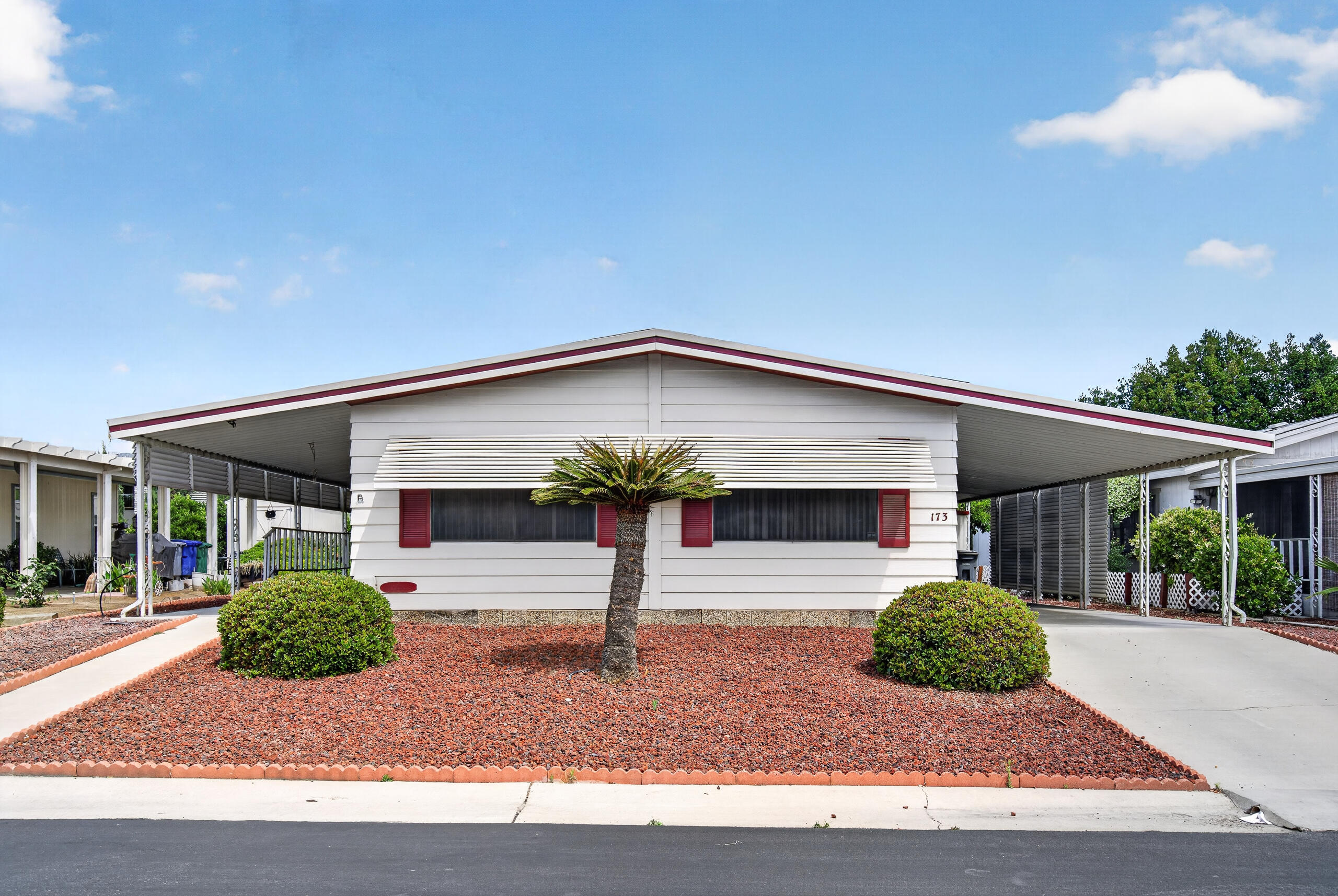 1300 W Olson Ave #155, Reedley, CA 93654