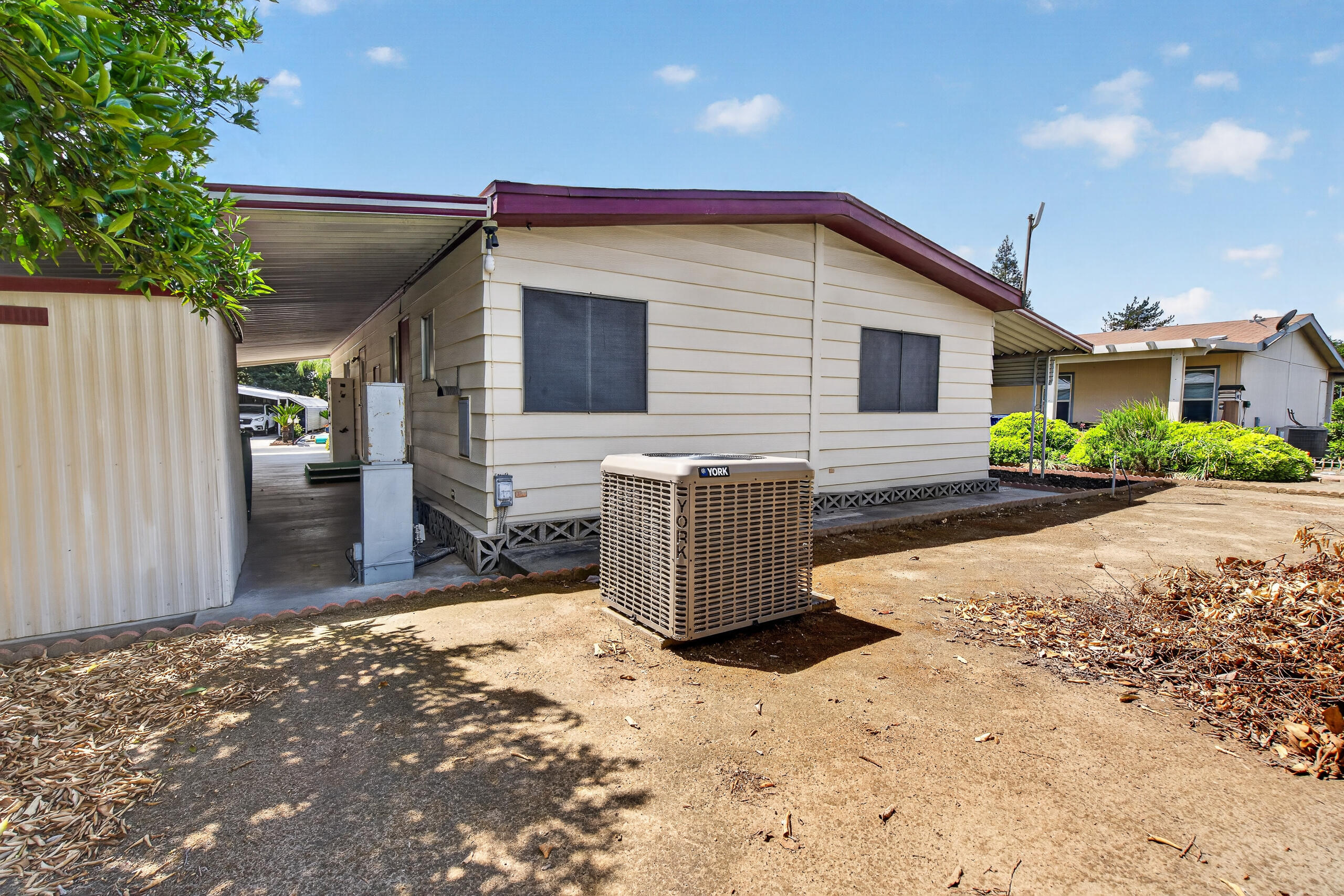 1300 W Olson Ave #155, Reedley, CA 93654