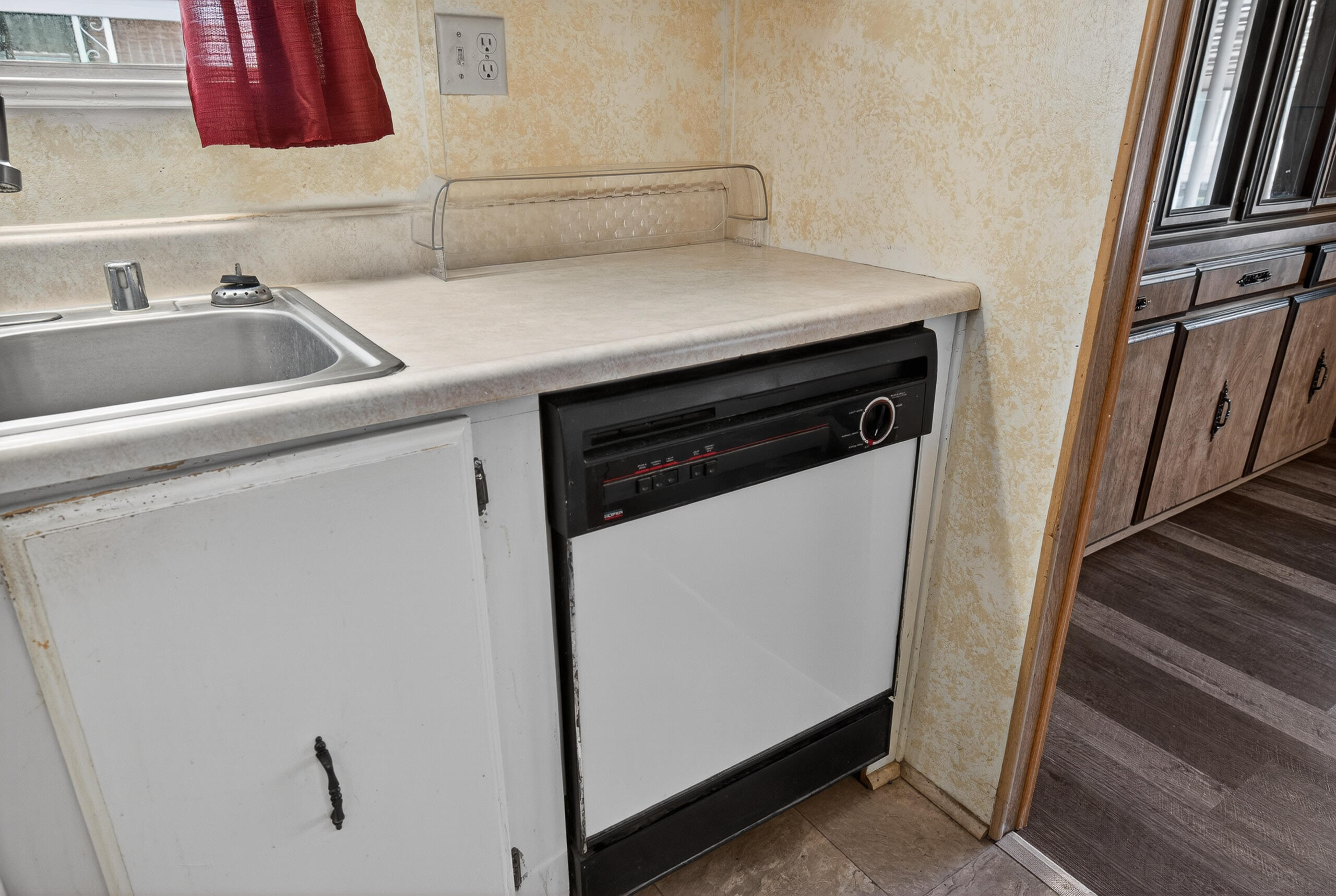 1300 W Olson Ave #155, Reedley, CA 93654