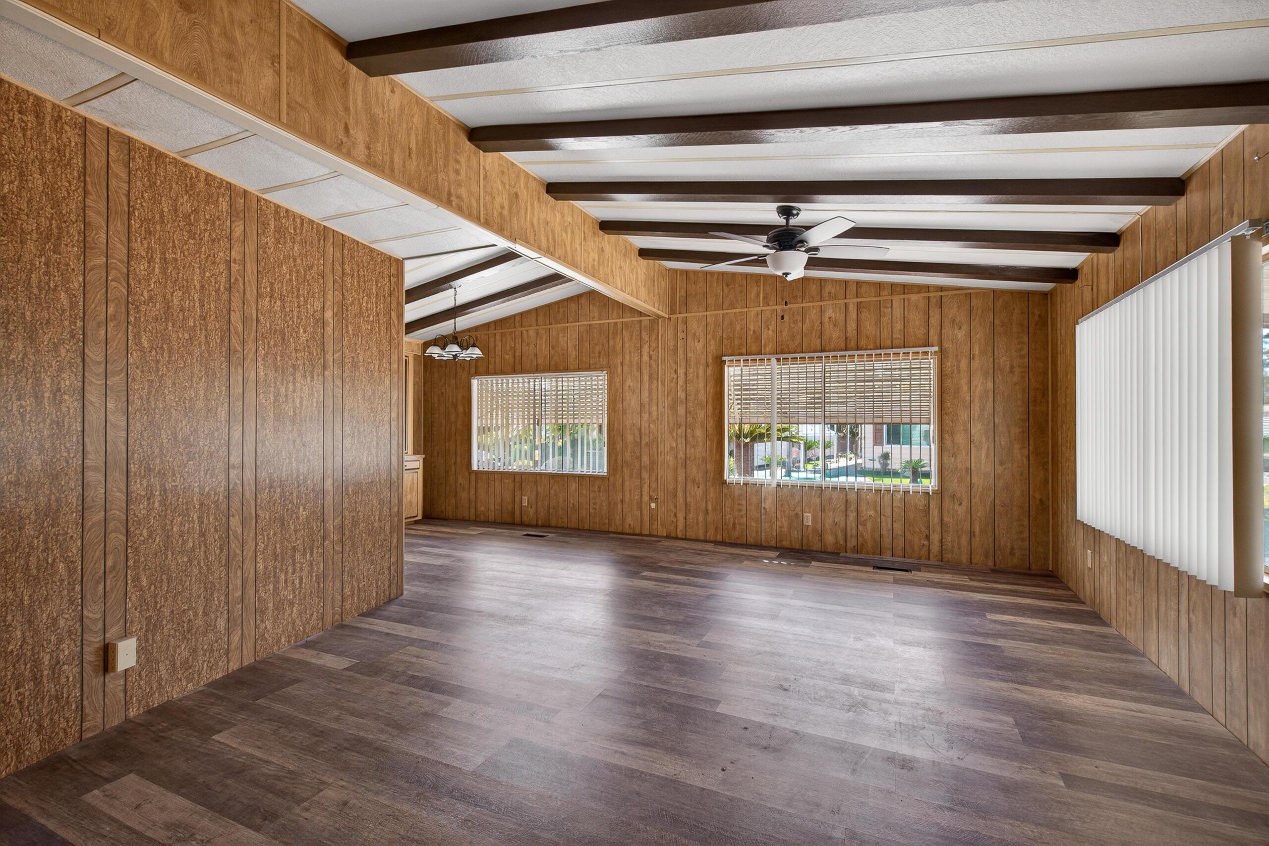 1300 W Olson Ave #155, Reedley, CA 93654