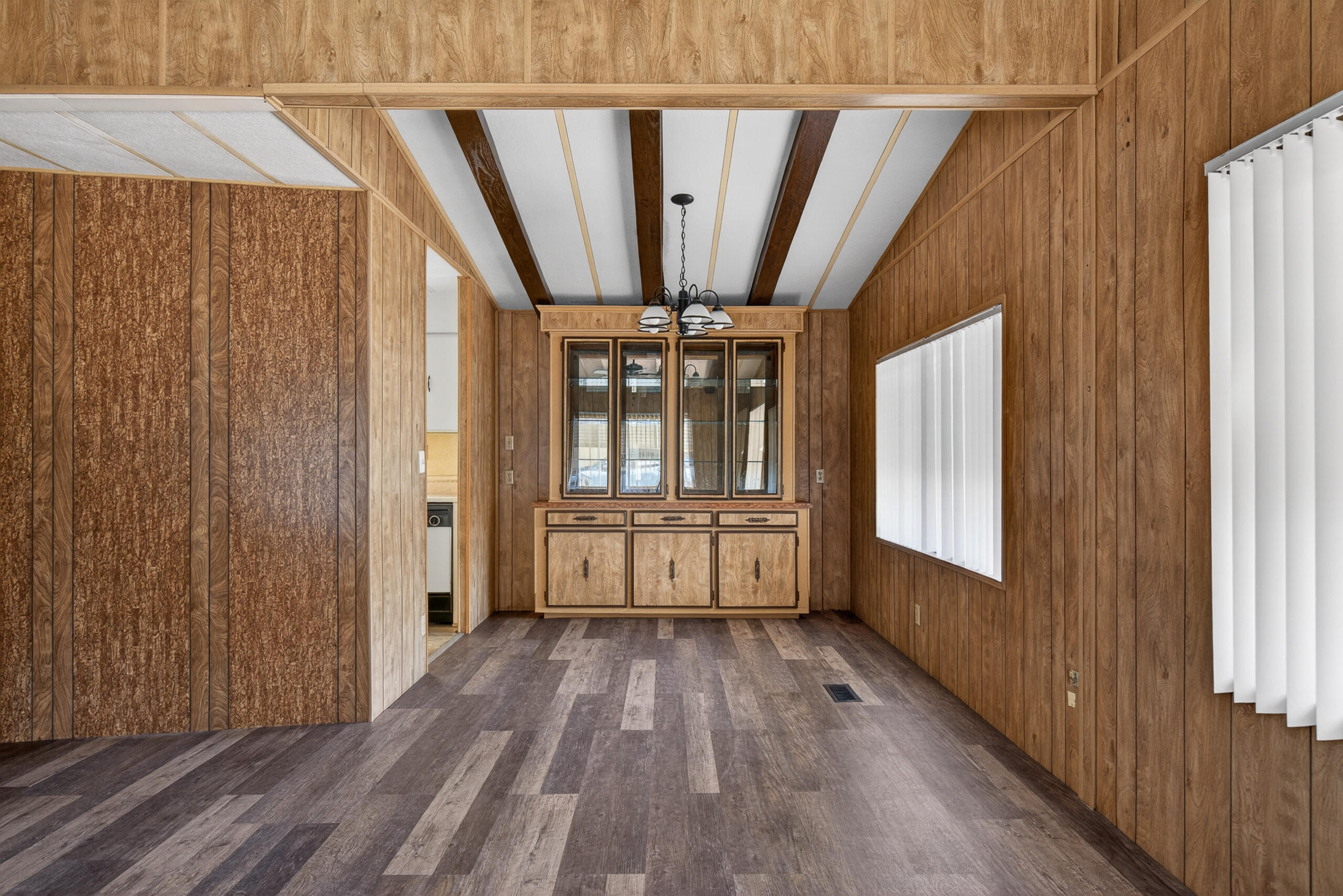 1300 W Olson Ave #155, Reedley, CA 93654