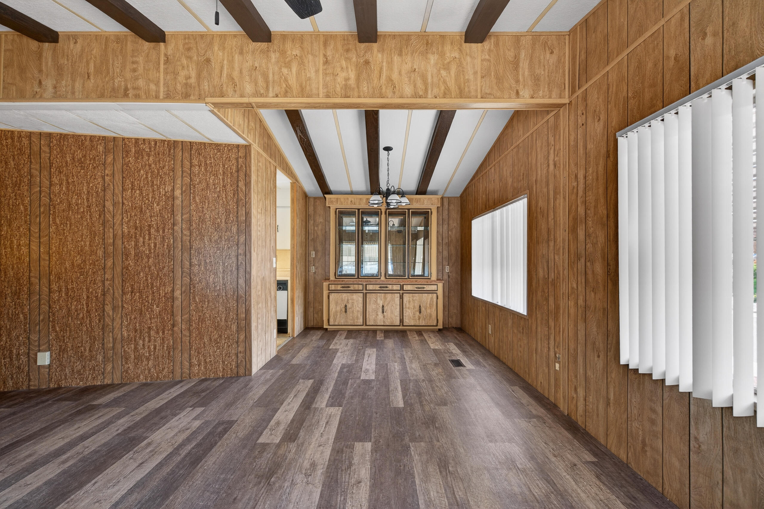 1300 W Olson Ave #155, Reedley, CA 93654