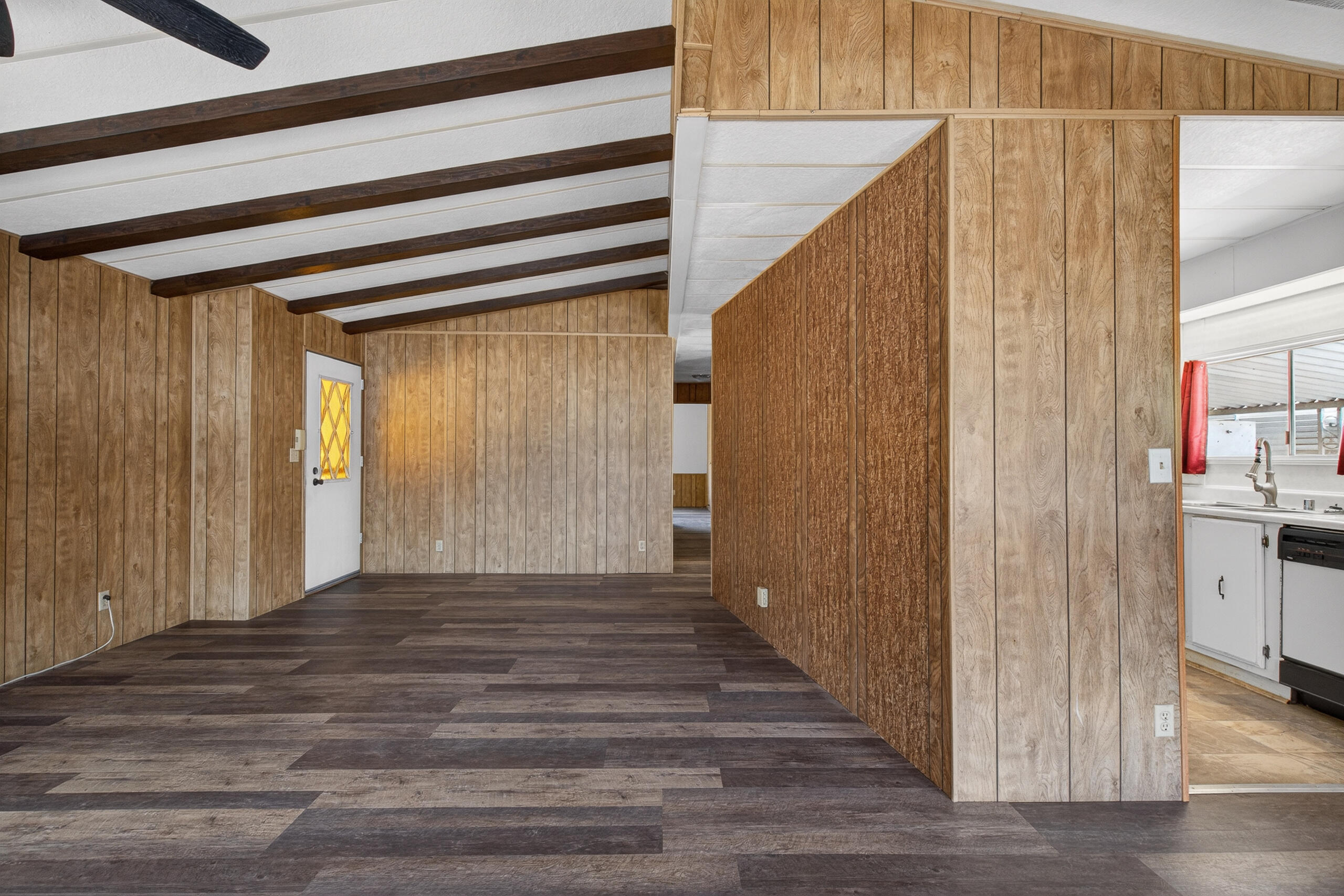 1300 W Olson Ave #155, Reedley, CA 93654