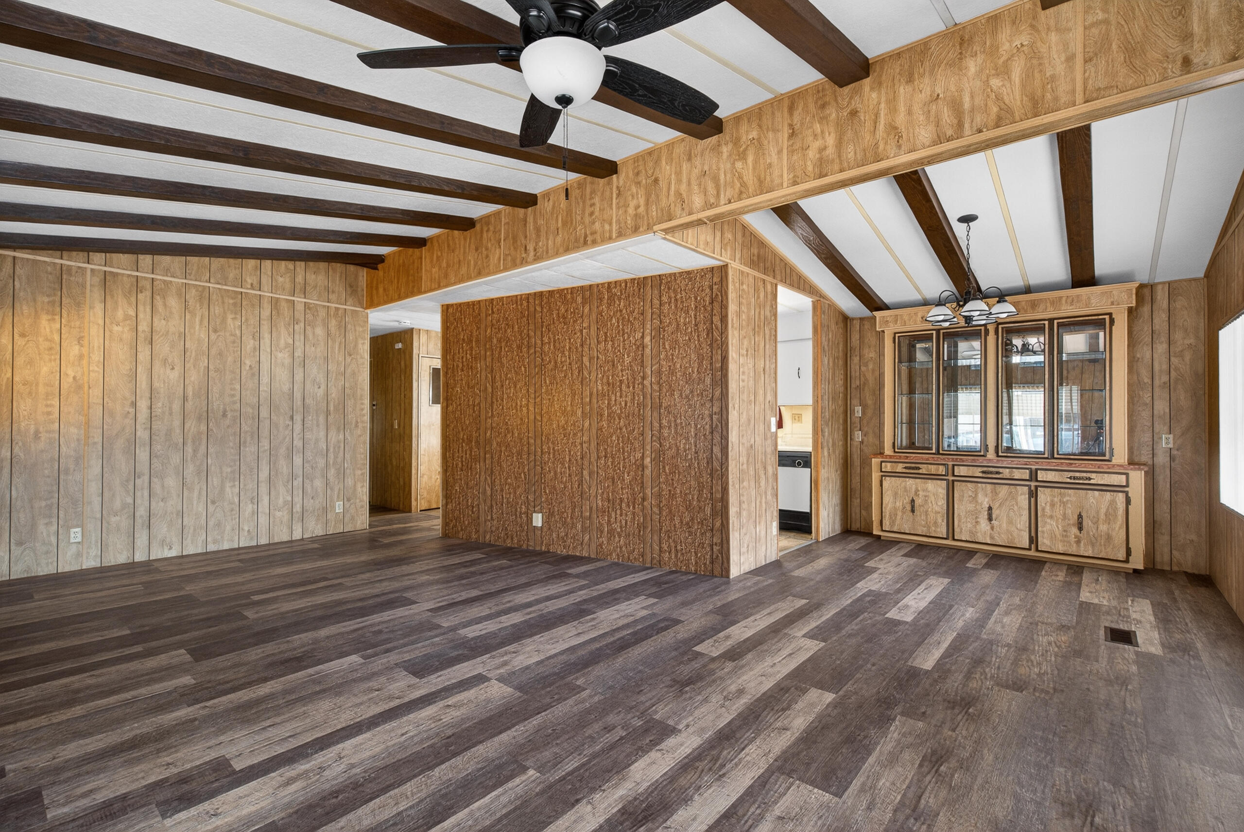 1300 W Olson Ave #155, Reedley, CA 93654