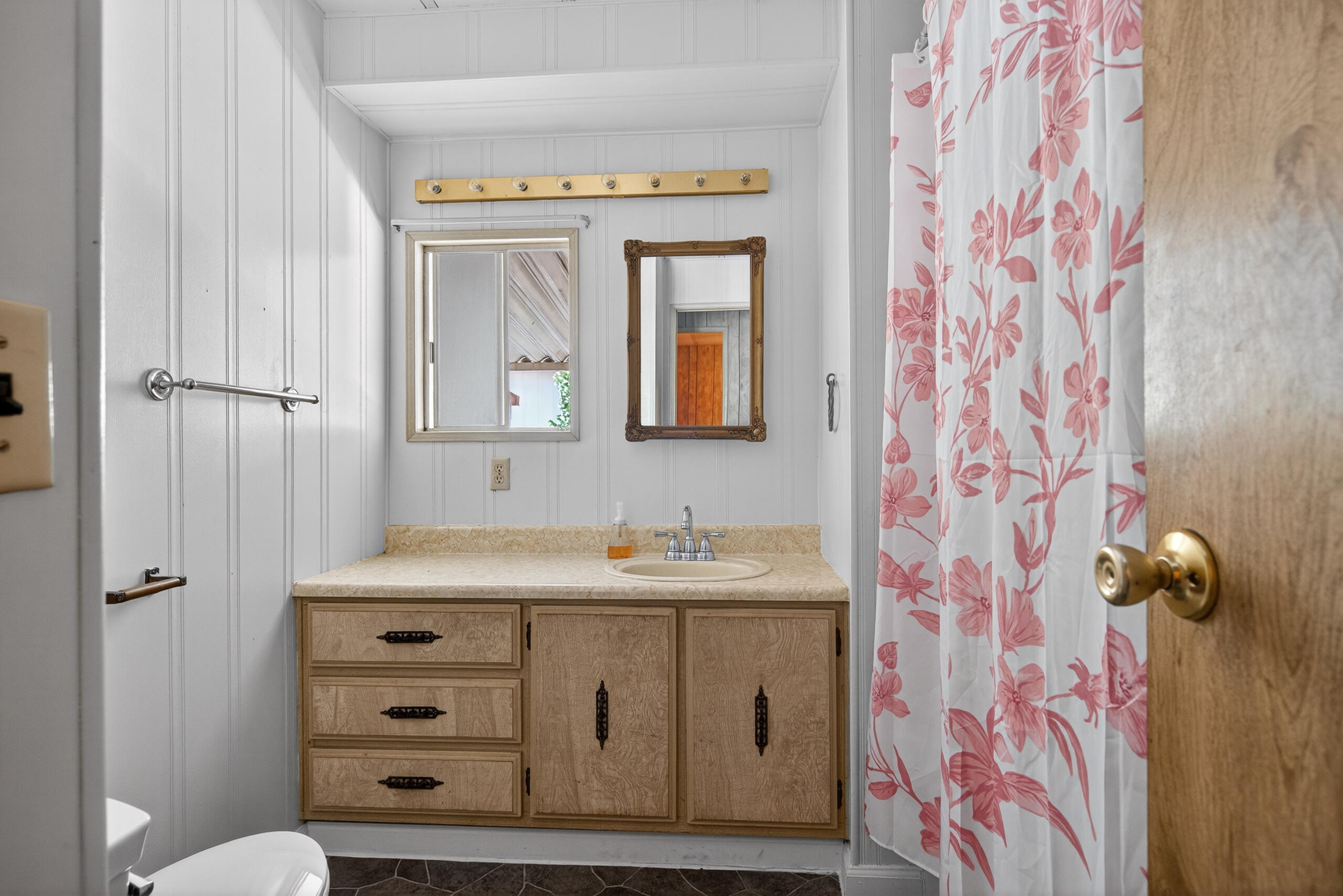 1300 W Olson Ave #155, Reedley, CA 93654