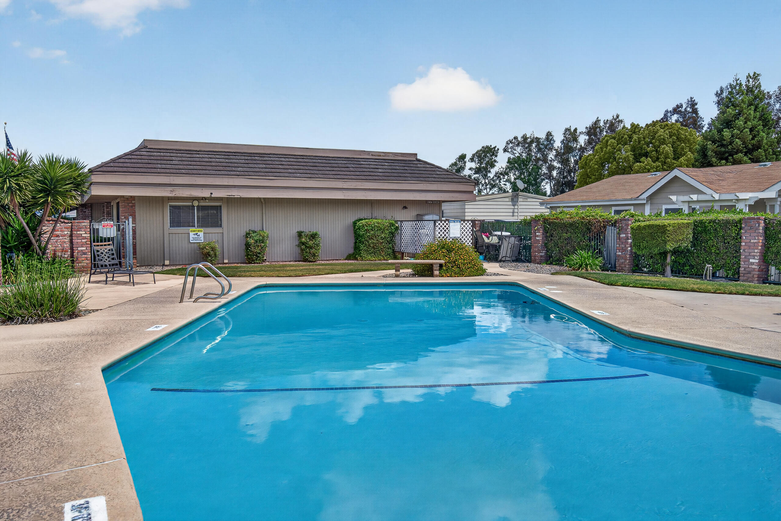 1300 W Olson Ave #155, Reedley, CA 93654